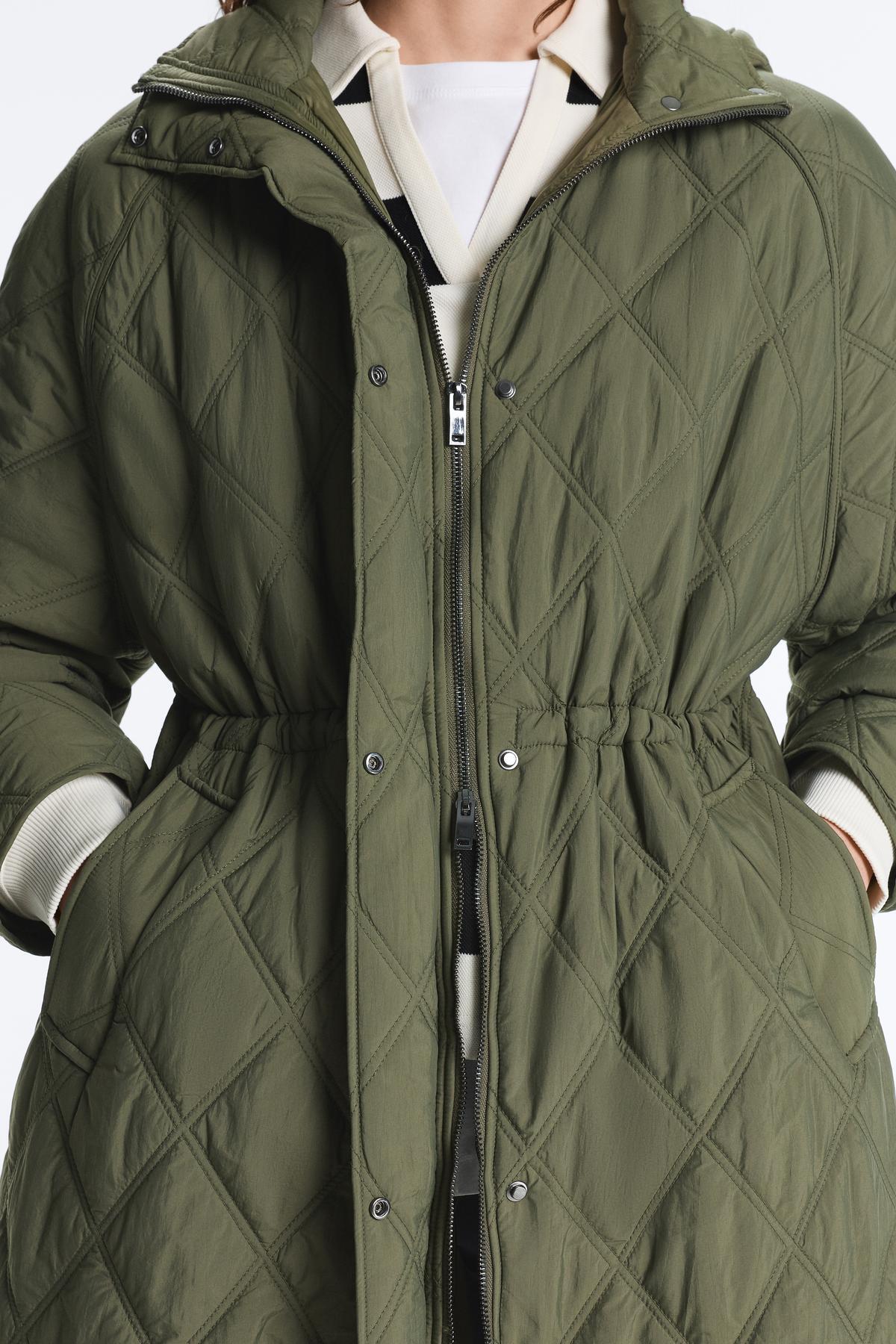 Oysho  AEROGEL'li su geçirmez FELLEX® dolgulu ceket - Görsel 6