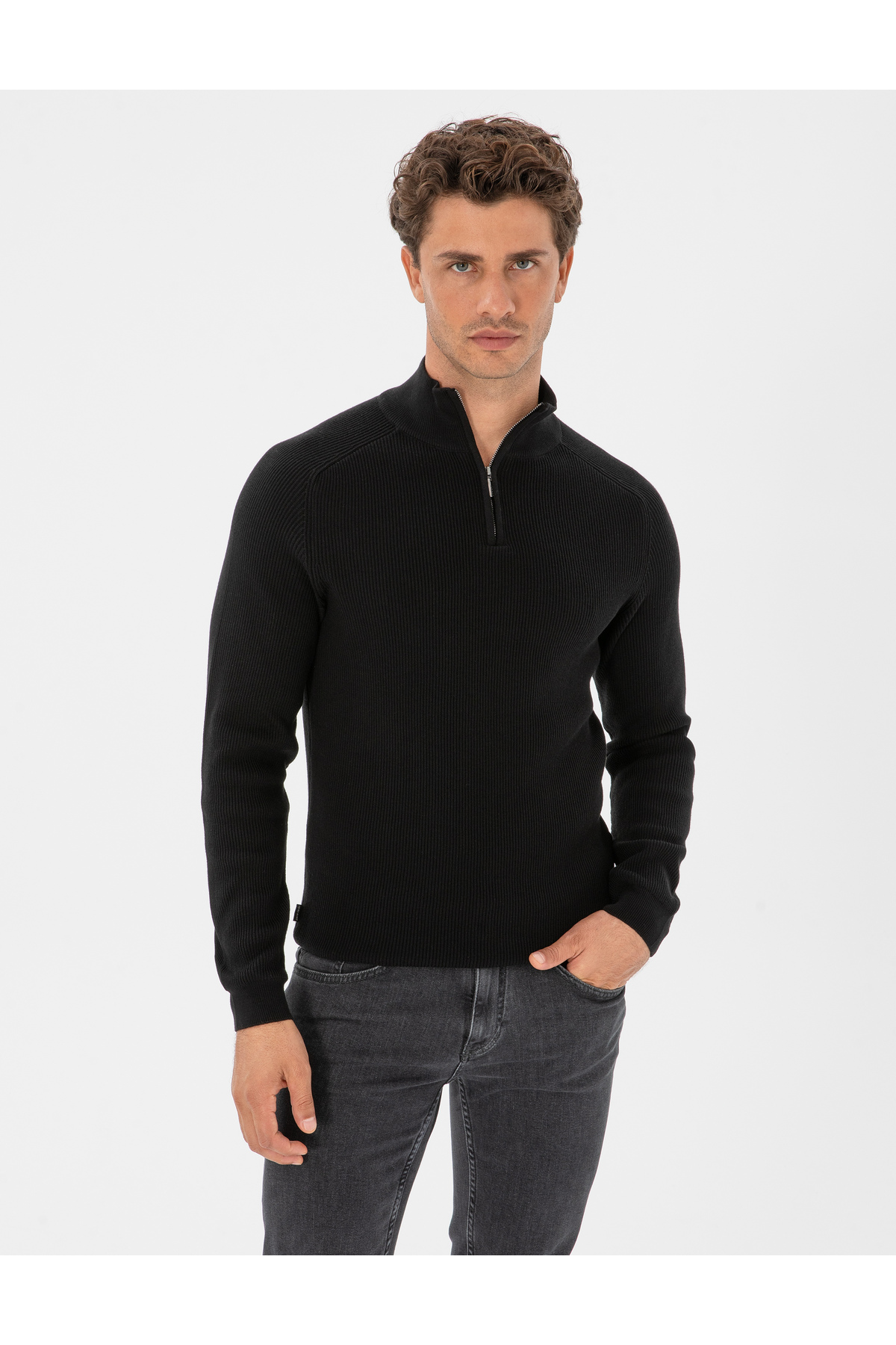 ژاکت بافتنی یقه گرد مشکی اسلیم فیت زیپ دار 50315732-VR046 پیر کاردین پلیور Pierre Cardin