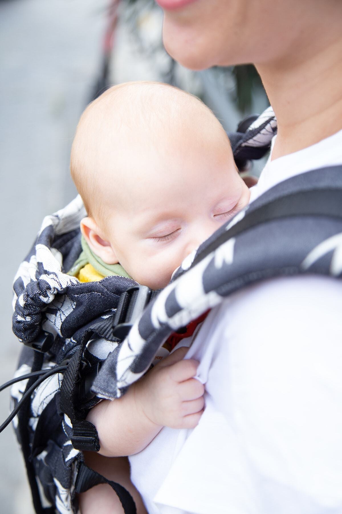 Huggyberry Softy Baby Carrier -dock Yin Yang fotoğrafı 3 (önizleme)