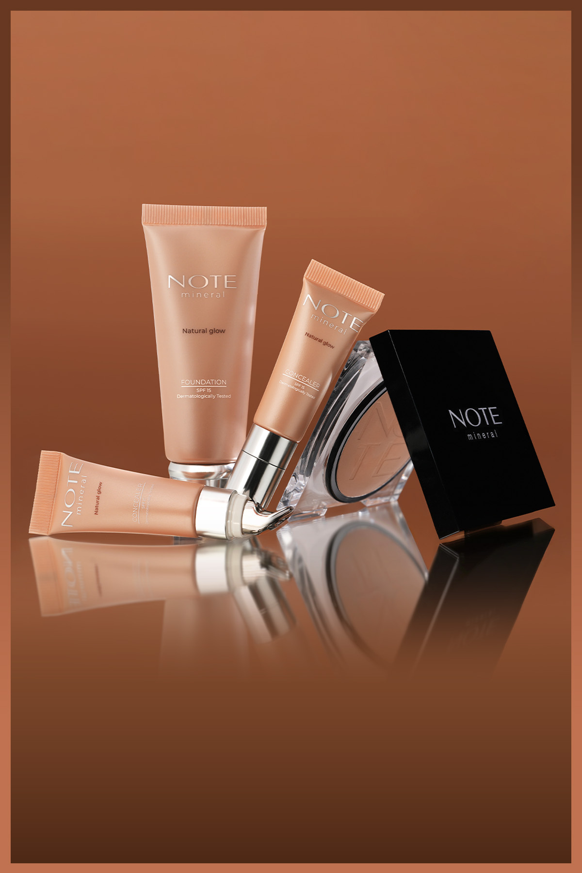 کرم پودر معدنی SPF 15 با پوشش بالا و بافت ساتن - 401 روشن — بژ FND MINERAL — تصویر 7 از 7