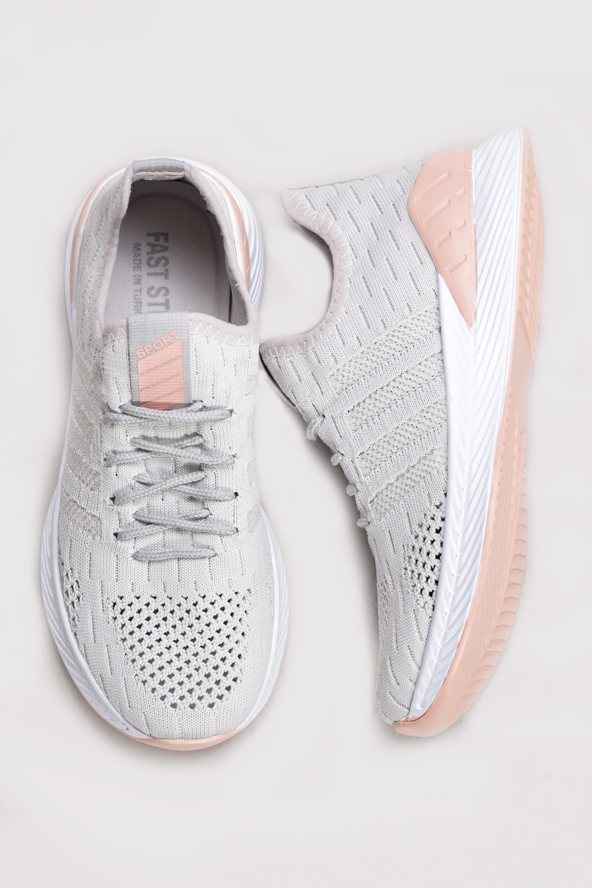 حذاء رياضي نسائي خفيف الوزن للغاية - حذاء مشي تشري...