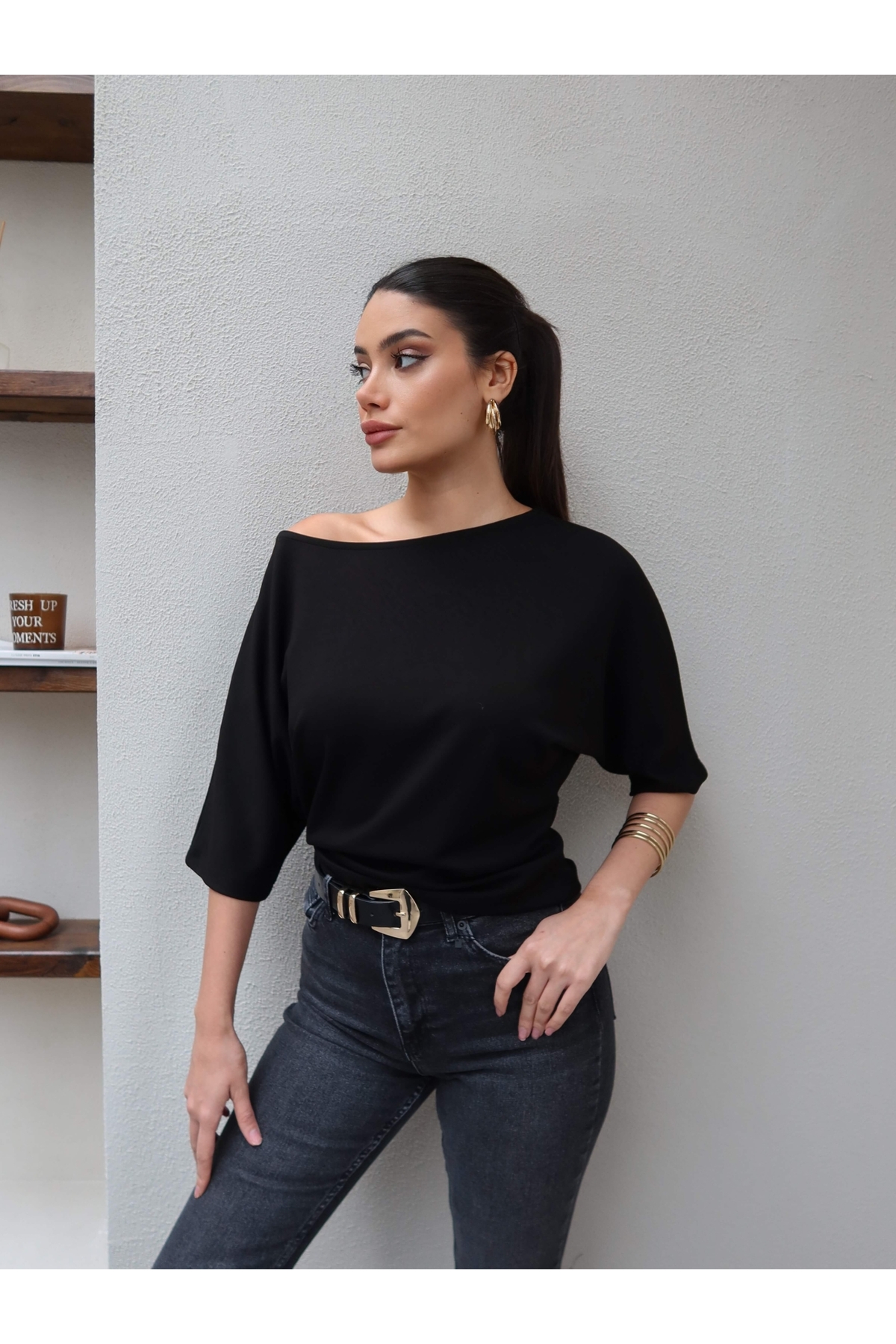 ESRAHELVACI  Kayık Yaka Düz Tshirt - Görsel 6