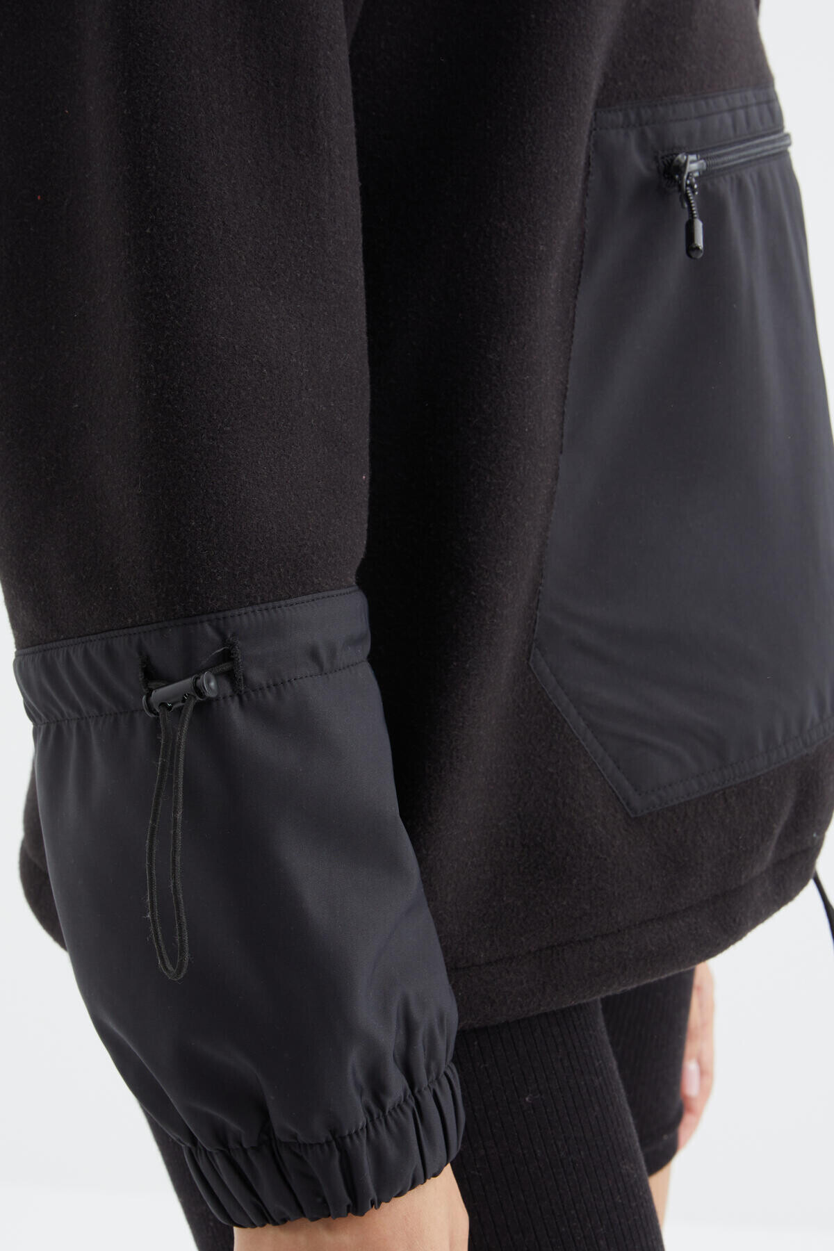 TOMMY LIFE  Siyah Etek Ucu Büzgülü Yarım Fermuarlı Oversize Kadın Polar Sweatshirt - 97238 - Görsel 9