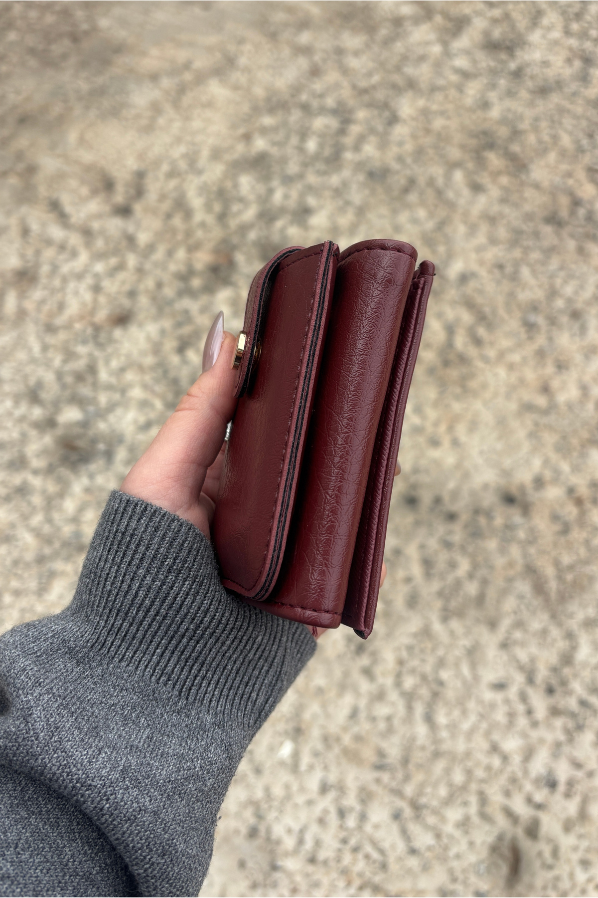 Yuka Atelier Dikey Mekanizmalı Bordo Kartlık Cüzdan görsel 4