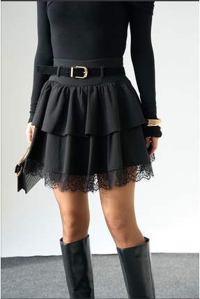 DEMORA Official Dantel Detaylı Kemerli Siyah Mini Etek
