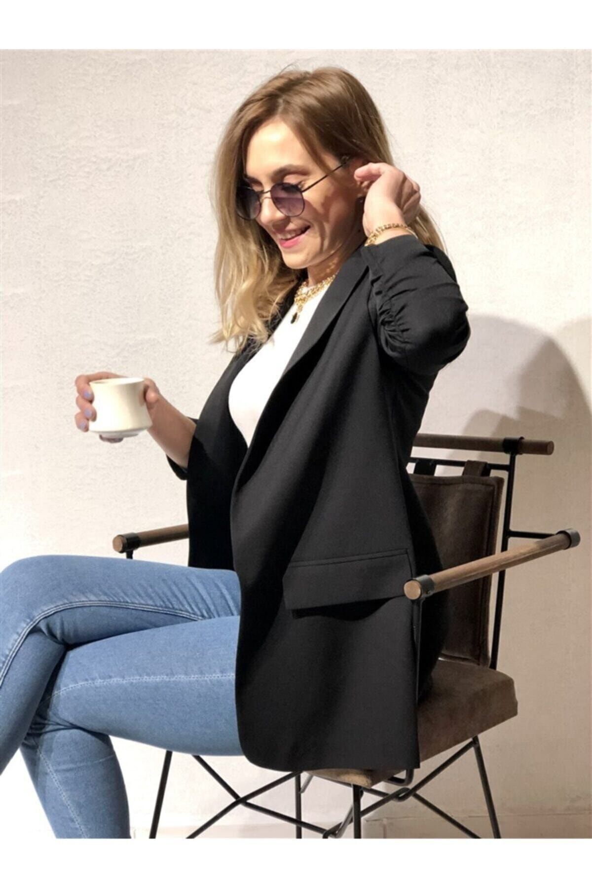 Siyah Büzgülü Astarlı Blazer Ceket - Şık ve Rahat