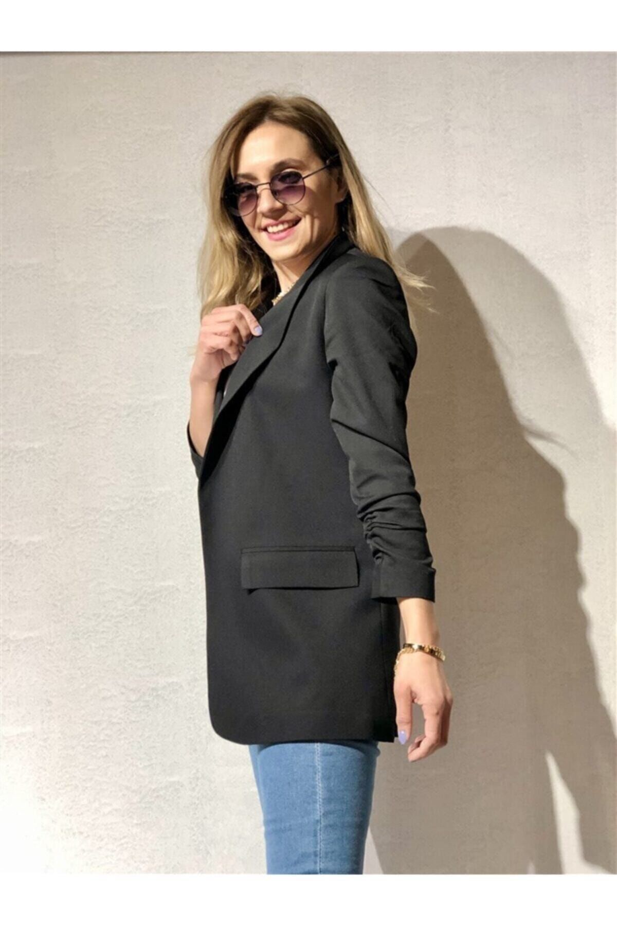 Siyah Büzgülü Astarlı Blazer Ceket - Şık ve Rahat
