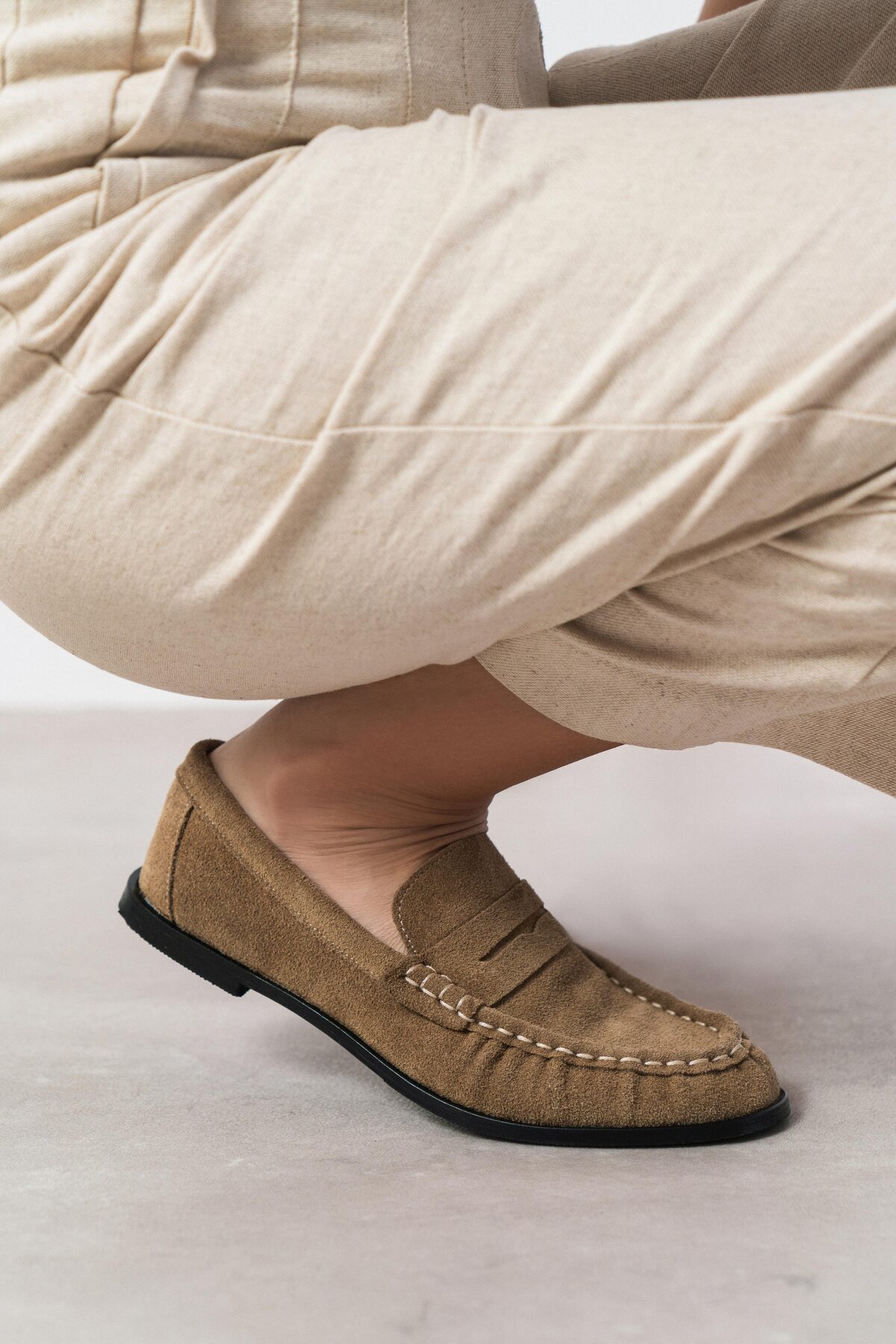 NİŞANTAŞI SHOES  Elisha Rome Bej Hakiki Süet Düz Taban Loafer Kadın Ayakkabı - Görsel 4