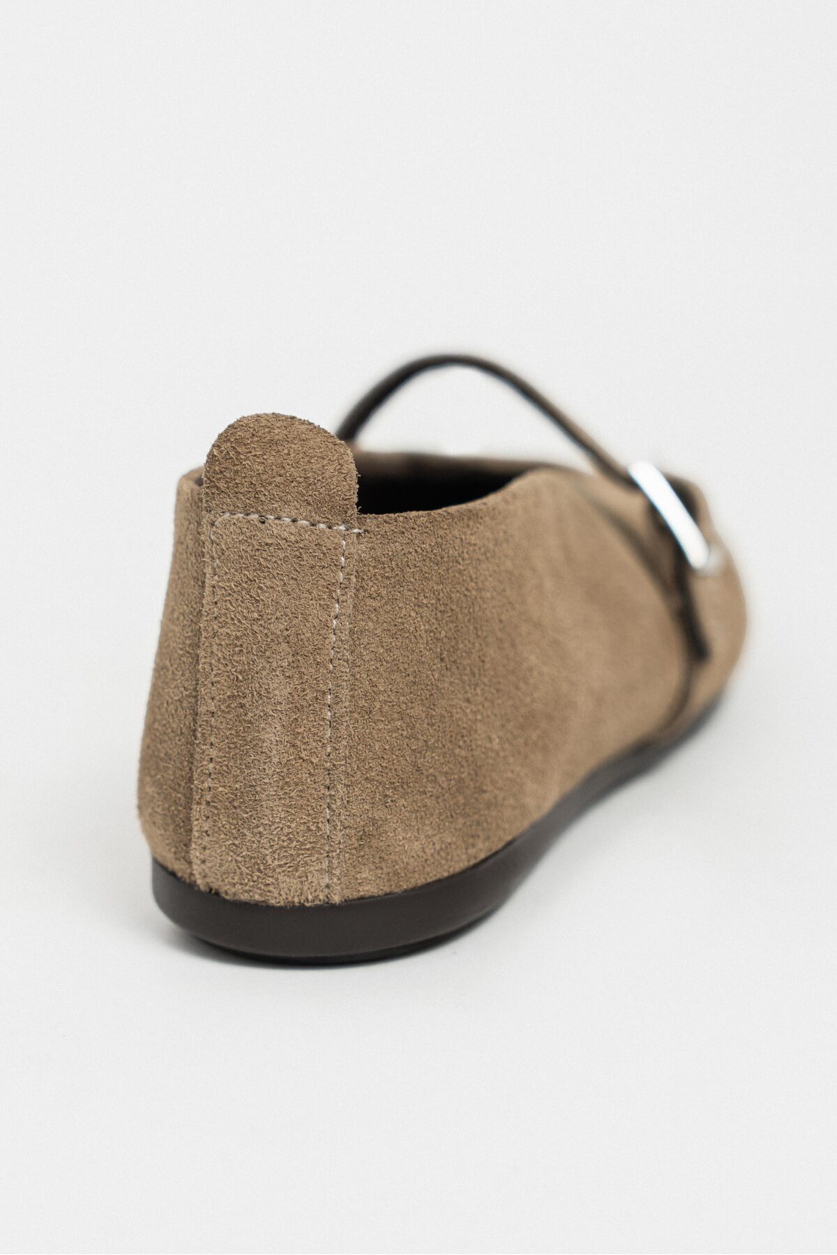 NİŞANTAŞI SHOES  Mera Rome Bej Süet Toka Detay Hakiki Deri Toka Detay Düz Taban Kadın Babet - Görsel 6