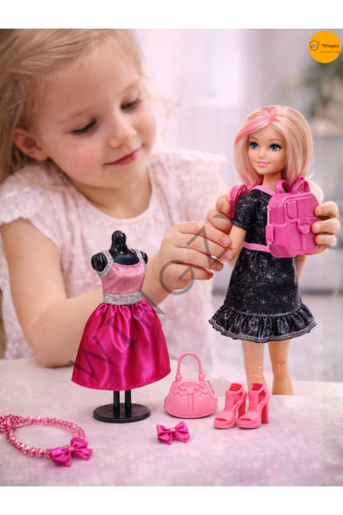 Kutulu 29 Cm Yedek Elbiseli Aksesuarlı Moda Bebek