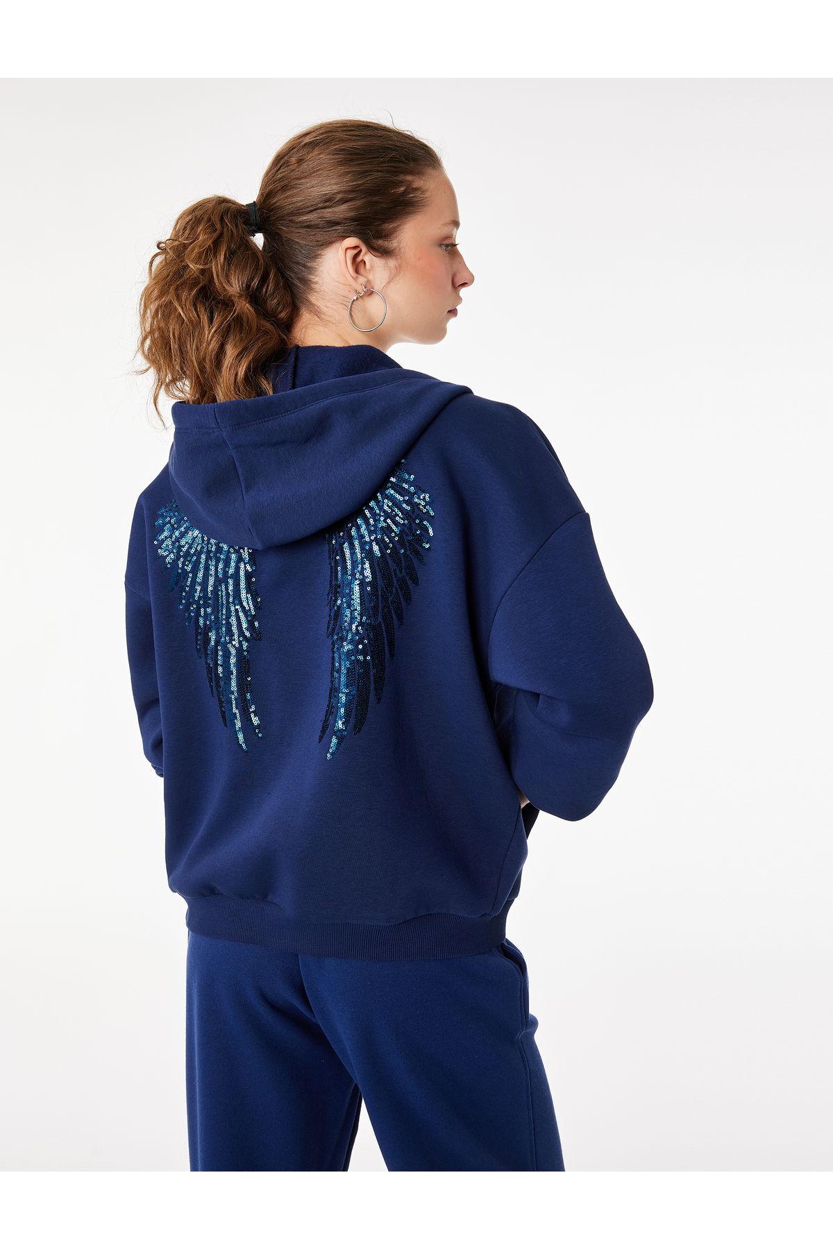 Koton  Şardonlu Fermuarlı Kanguru Cepli Taşlı Baskılı Kapüşonlu Sweatshirt - Görsel 3