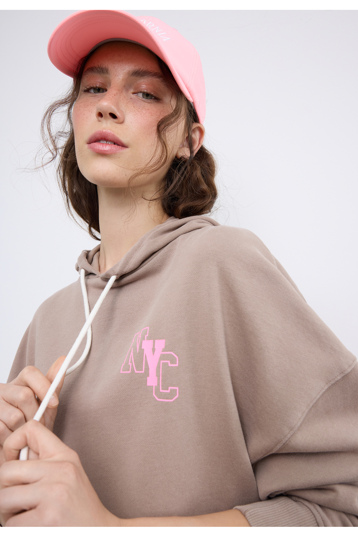Stradivarius  Pozisyonel yıkanmış efektli kapüşonlu sweatshirt - Görsel 2
