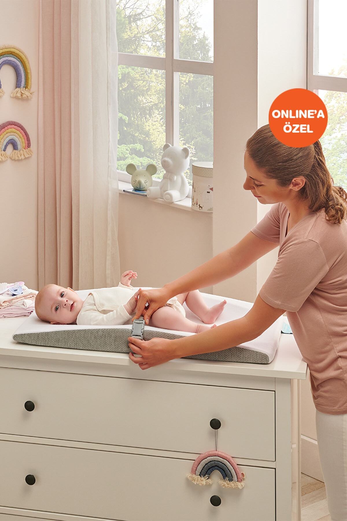 Empressco Yumuşak ve konforlu pratik alt değiştirme pedi, hijyenik kullanım fotoğrafı 2 (önizleme)