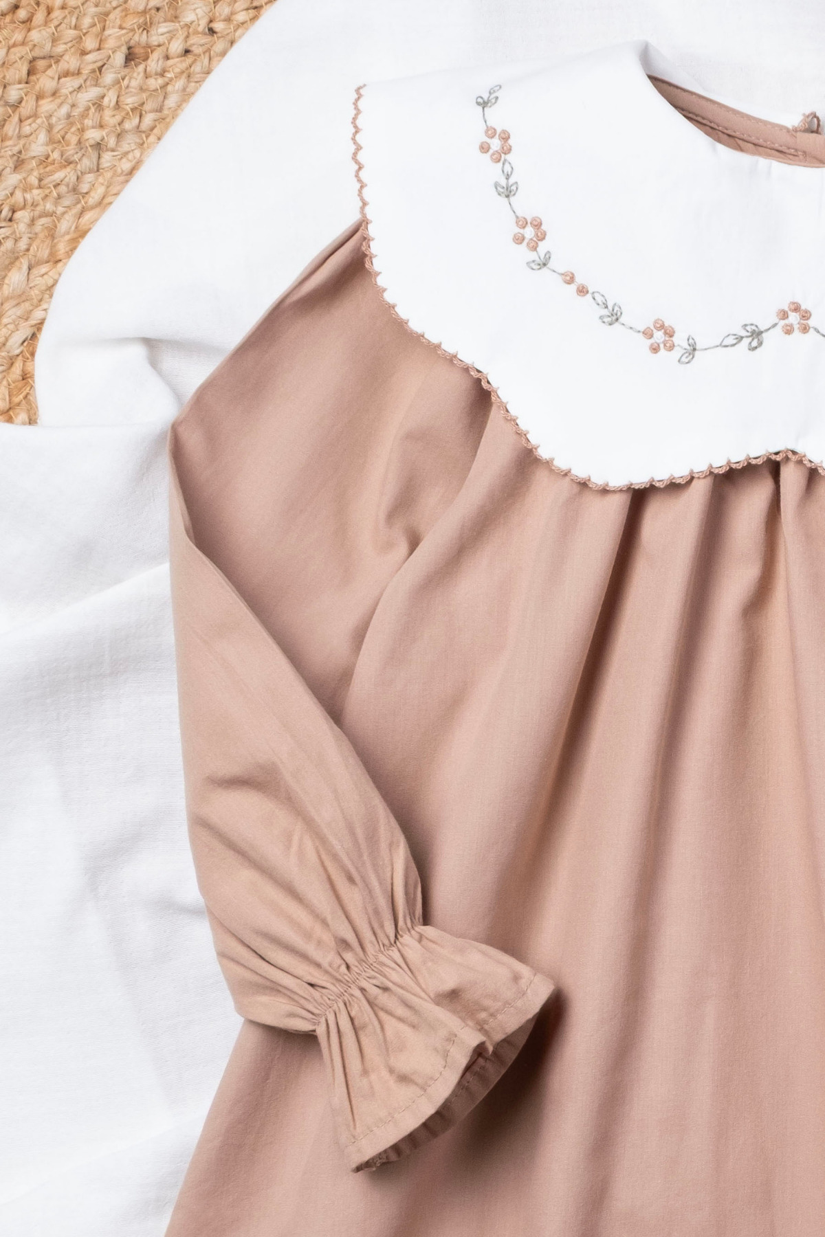 Vauva Nakışlı Elbise Kız Çocuk Yakalı Nakış Detaylı Bayramlık Elbise fotoğrafı 3 (önizleme)