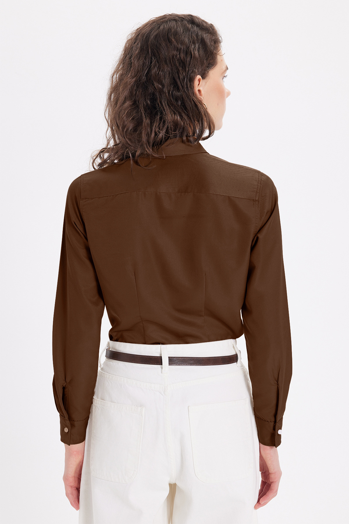 Tudors  Kadın Slim Fit Dar Kesim Vucüda Oturan Uzun Kollu Gizli Düğme Detaylı Kahverengi Basic Gömlek - Görsel 7
