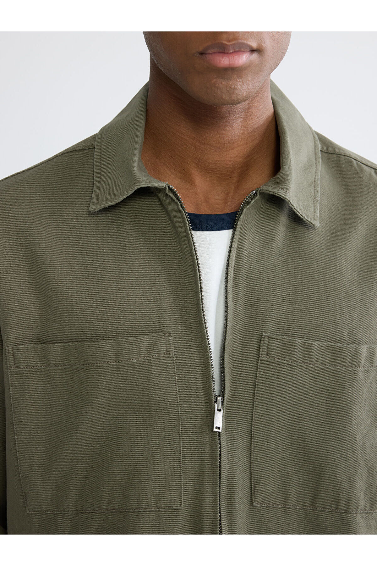 LC Waikiki Elsiva Collection Haki Loose Fit Erkek Gabardin Gömlek Ceket görsel 3