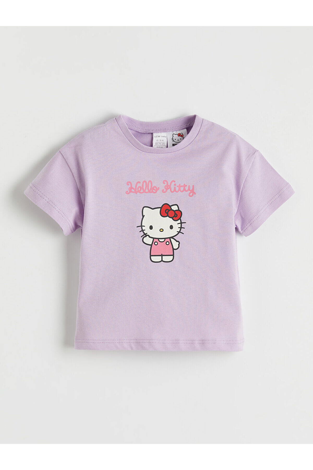 LC Waikiki Elsiva Collection Lila Hello Kitty Baskılı Kız Bebek Tişört ve Şort Takım fotoğrafı 2 (önizleme)