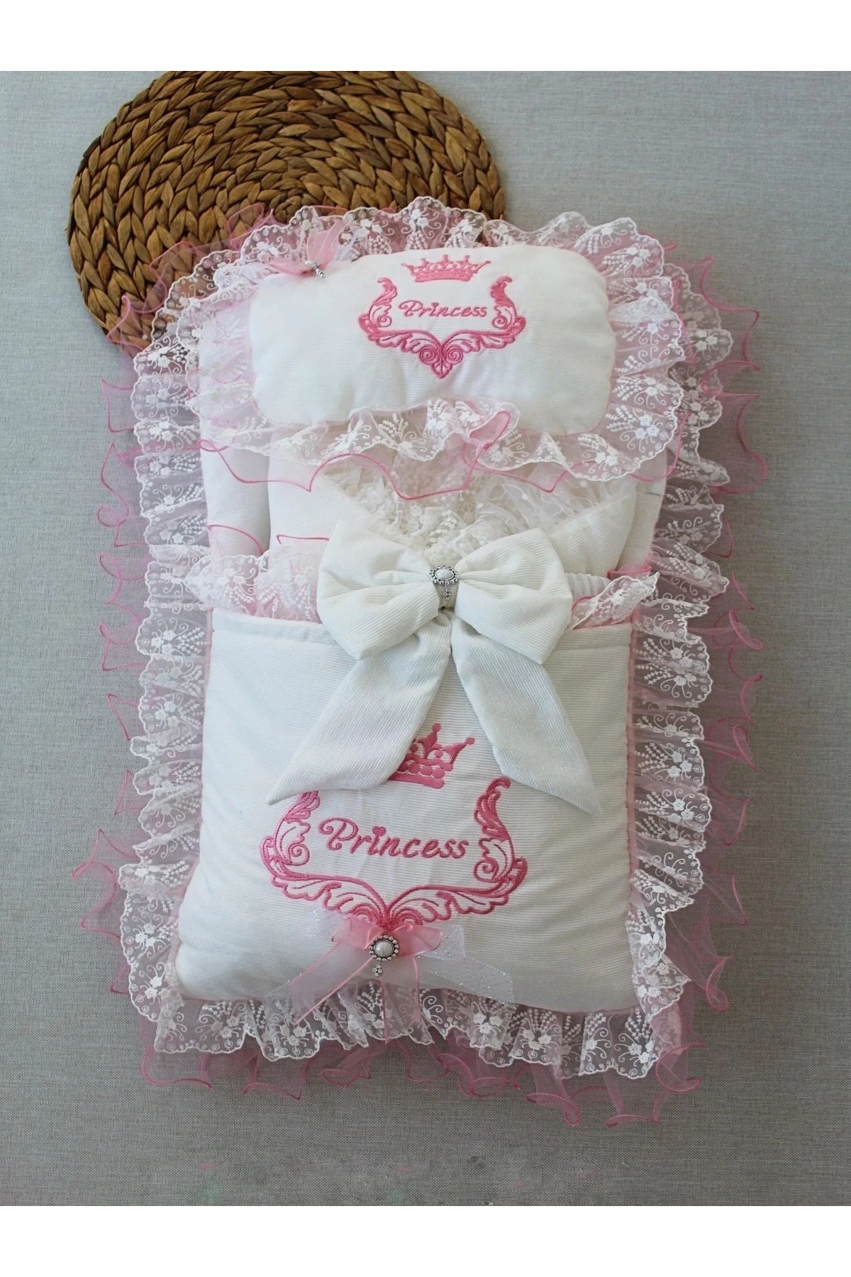 Dua Giyim Yenidoğan Nil Taç Nakışlı Kundaklı Trilüks 3lü Alt Açma Seti Fuşya fotoğrafı 3 (önizleme)