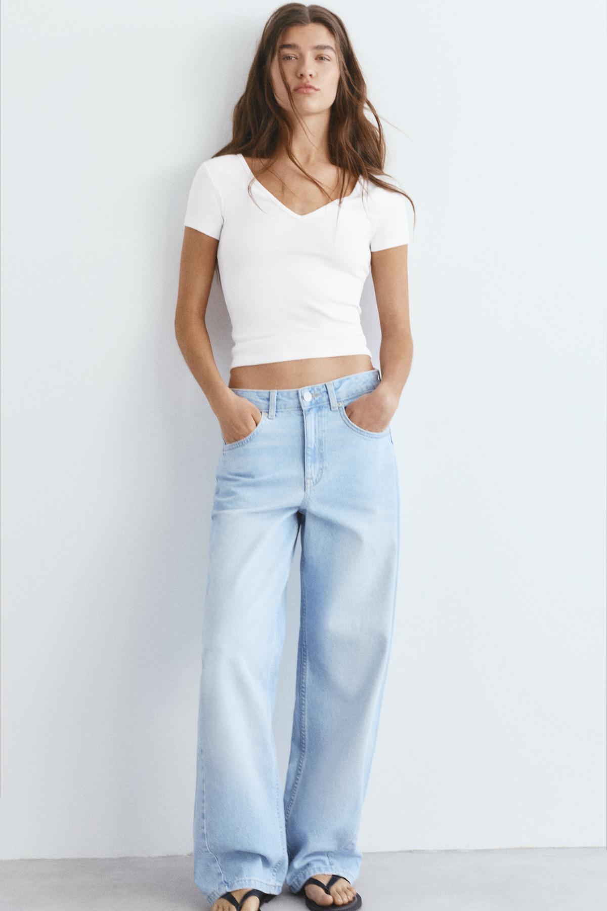 Pull & Bear  V yaka t-shirt - Görsel 2