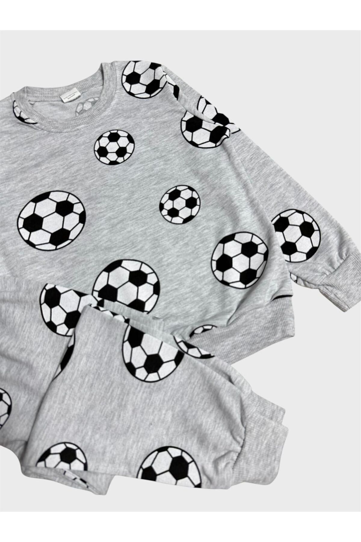 ALİŞ KİDS Erkek Çocuk Pamuklu Gri Futbol Topu Desenli Uzun Kollu Göz Bantlı Mevsimlik Pijama Takımı fotoğrafı 3 (önizleme)