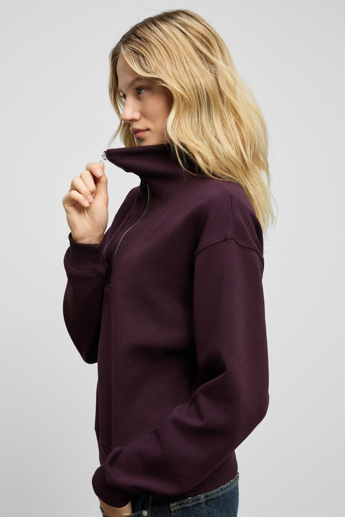 GRIMELANGE  ENDORA Kadın Yumuşak Polarlı Kumaşlı Yakası Fermuarlı Regular Bordo Sweatshirt - Görsel 4