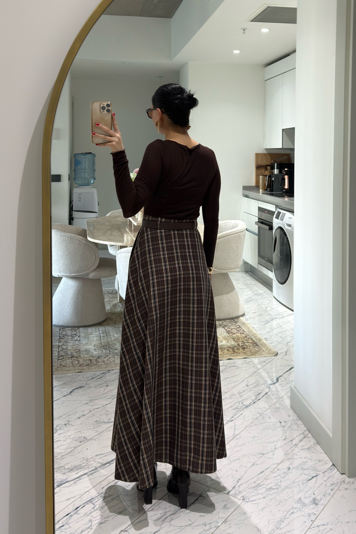 Seda Yalçın Atelier  Ekose Desenli Yırtmaç Detaylı Kahveli Çizgili Kloş Etek - Görsel 6