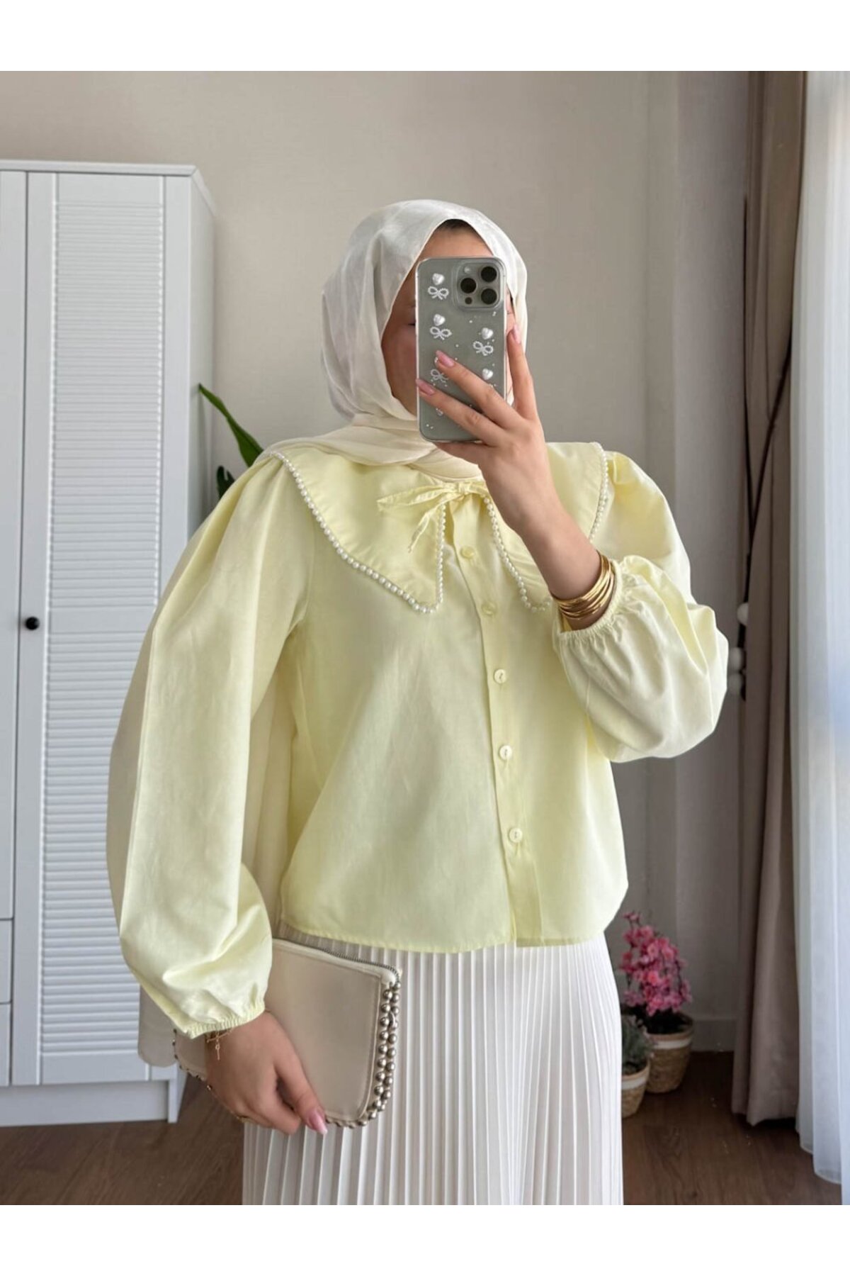 Women's Skirt Top Baby Collar Pearl Yellow Shirt