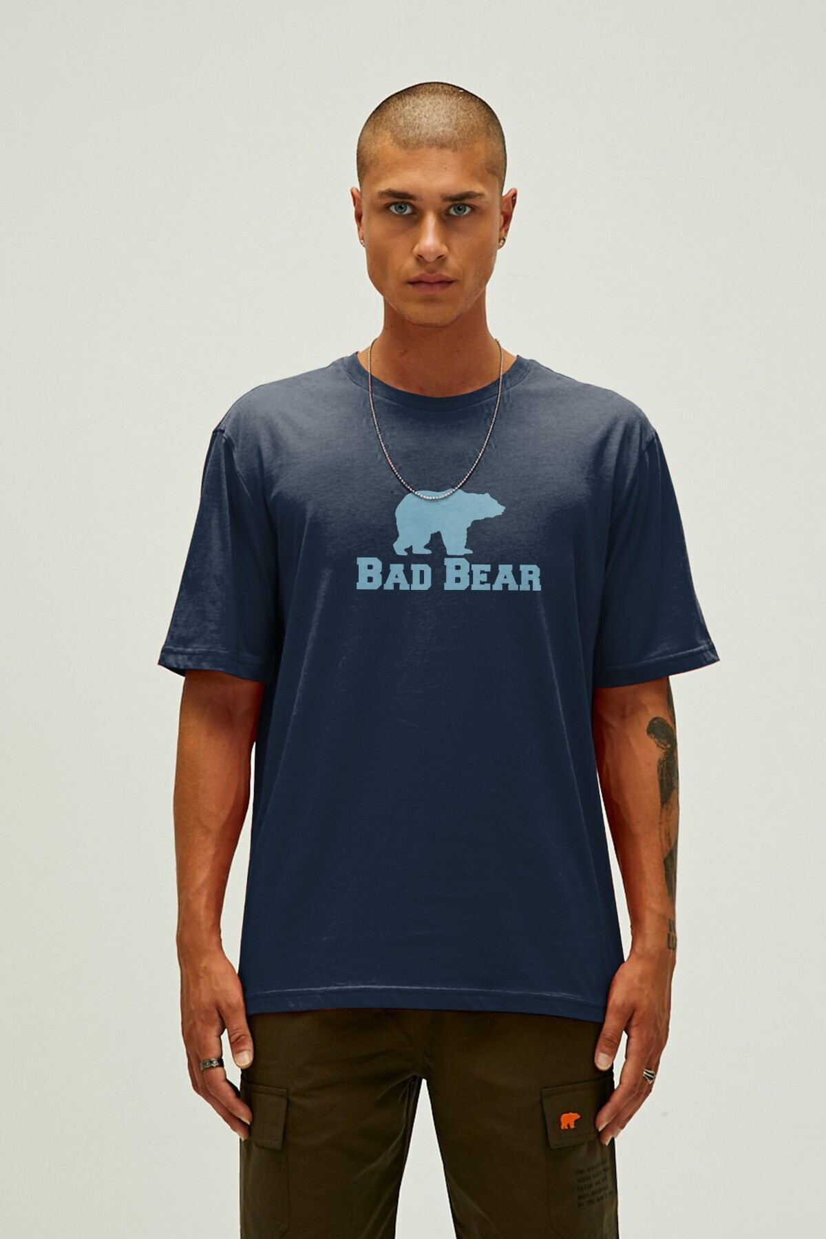 تیشرتمردانهBad Bearآبی سرمه‌ای