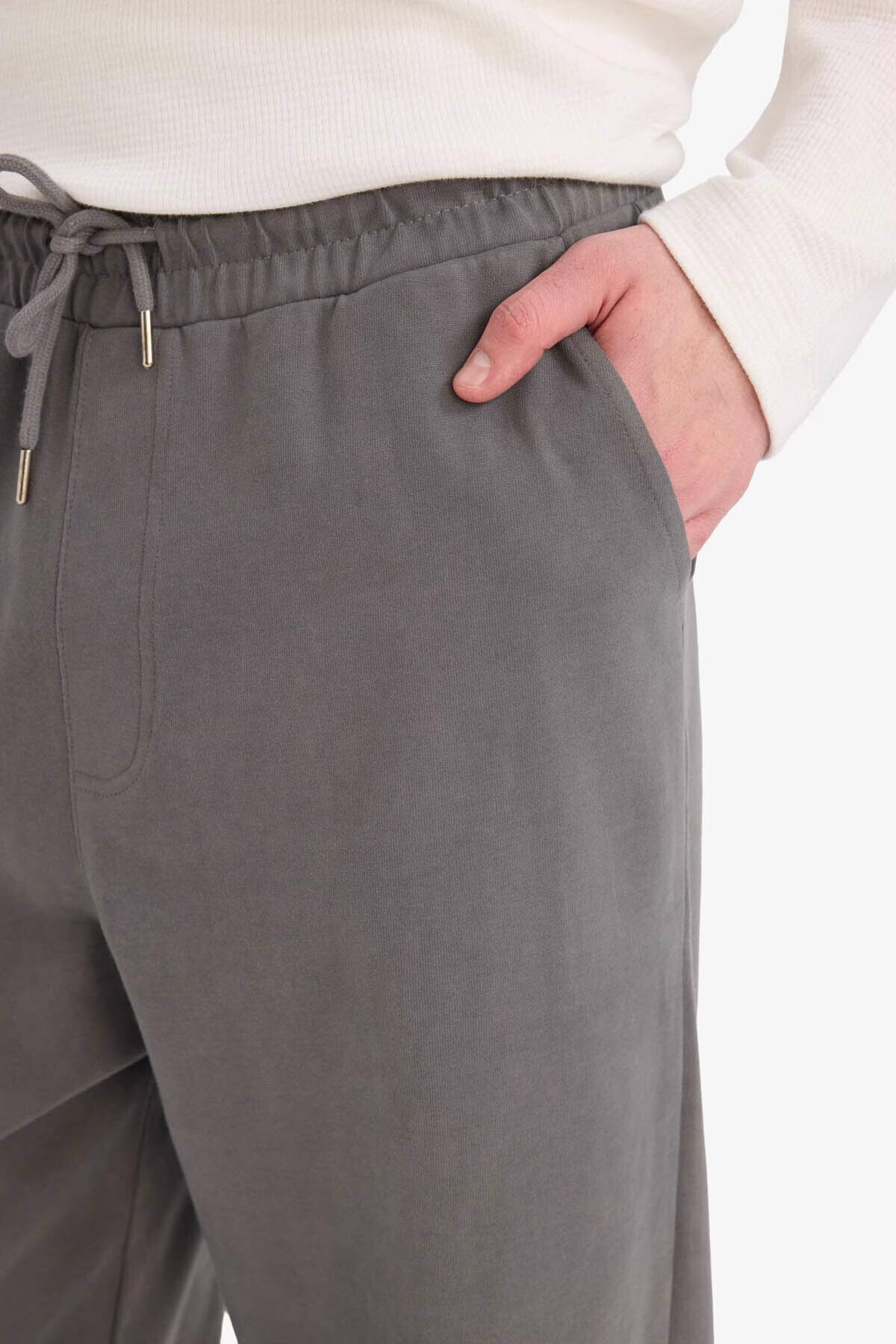 DeFacto Ultra Yumuşak %100 Pamuk Regular Fit Pantolon F9658AX26SP görsel 4