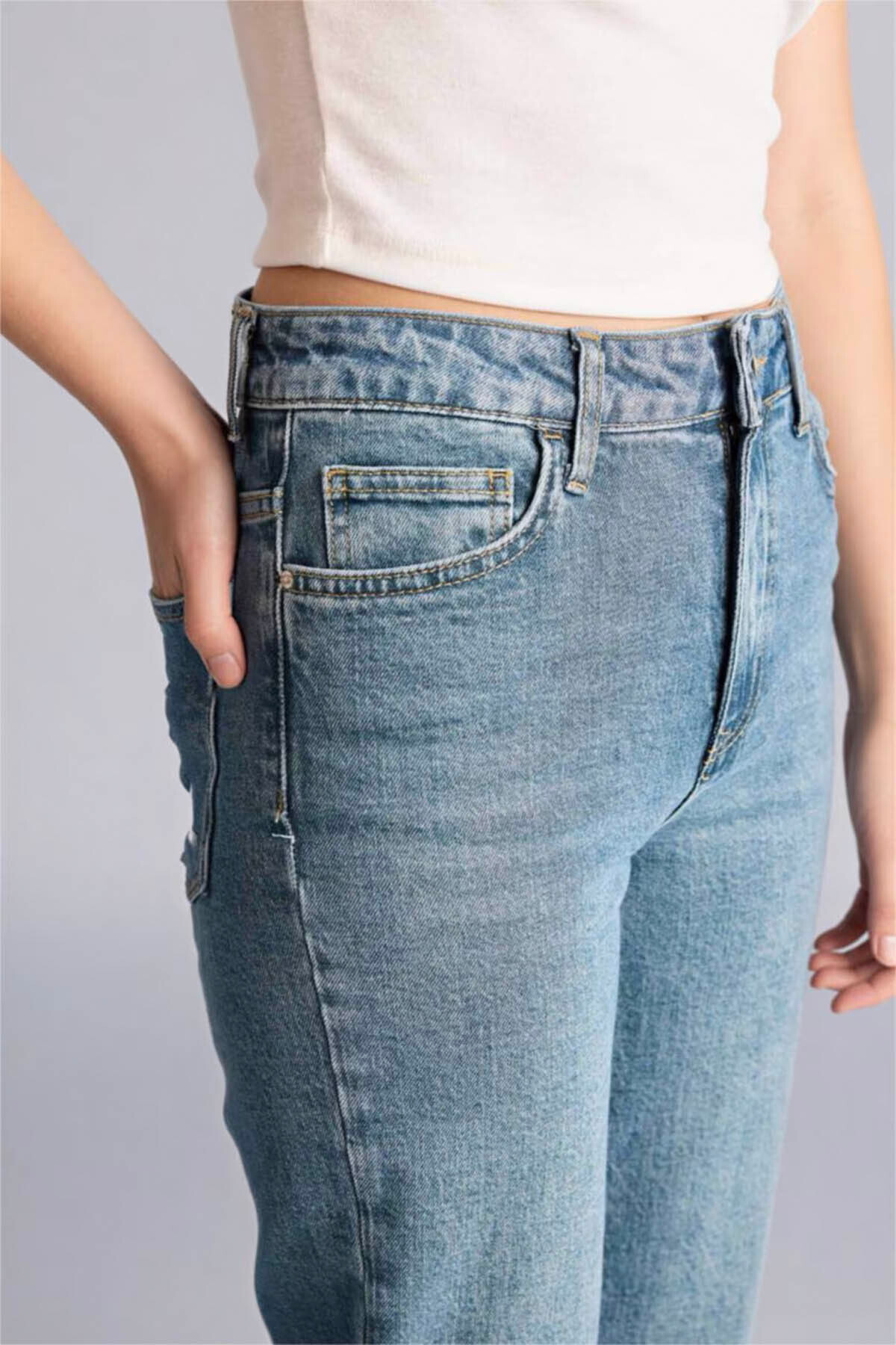 DeFacto Comfort Straıght Normal Bel Bilek Boy Jean Yıkamalı Pantolon G8878AX26SP görsel 4