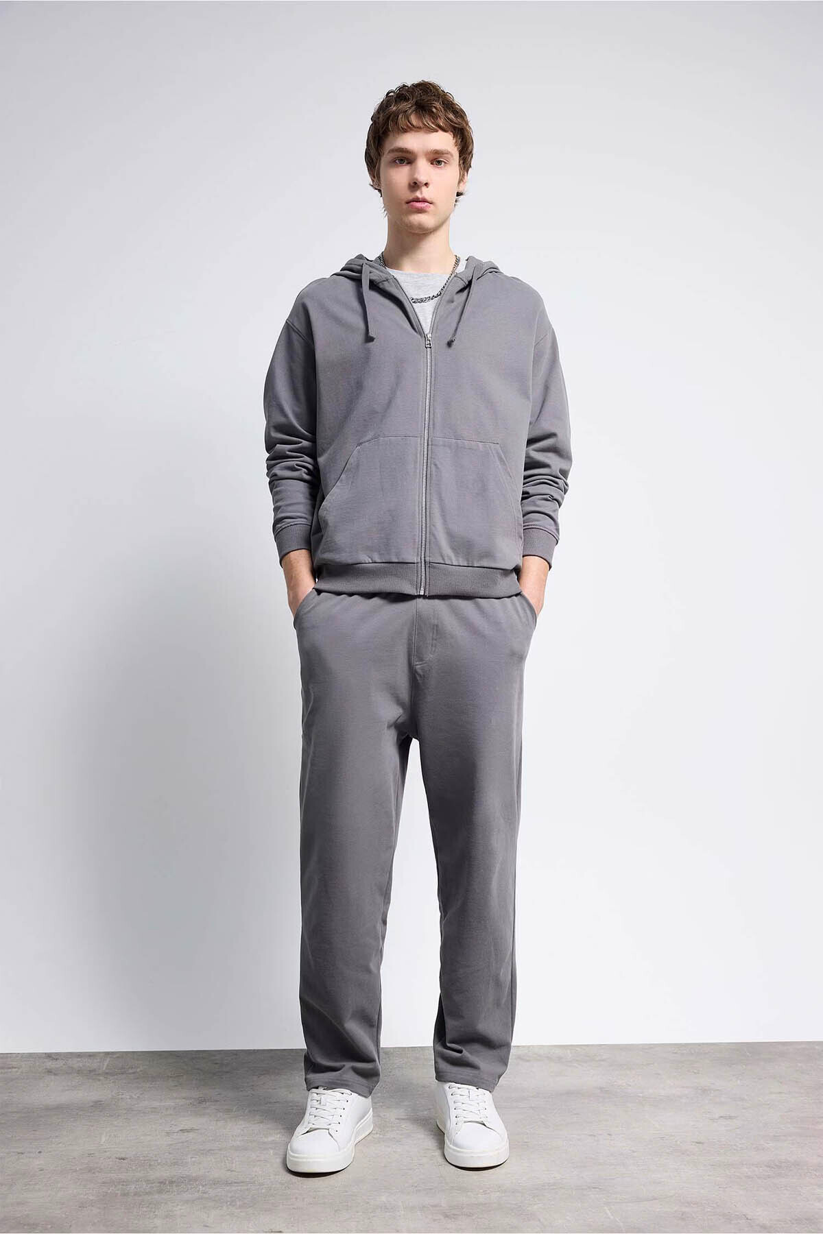 DeFacto Ultra Yumuşak %100 Pamuk Regular Fit Pantolon F9658AX26SP