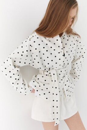 MARKALİSTE Kemerli Puantiyeli Ceket Beyaz