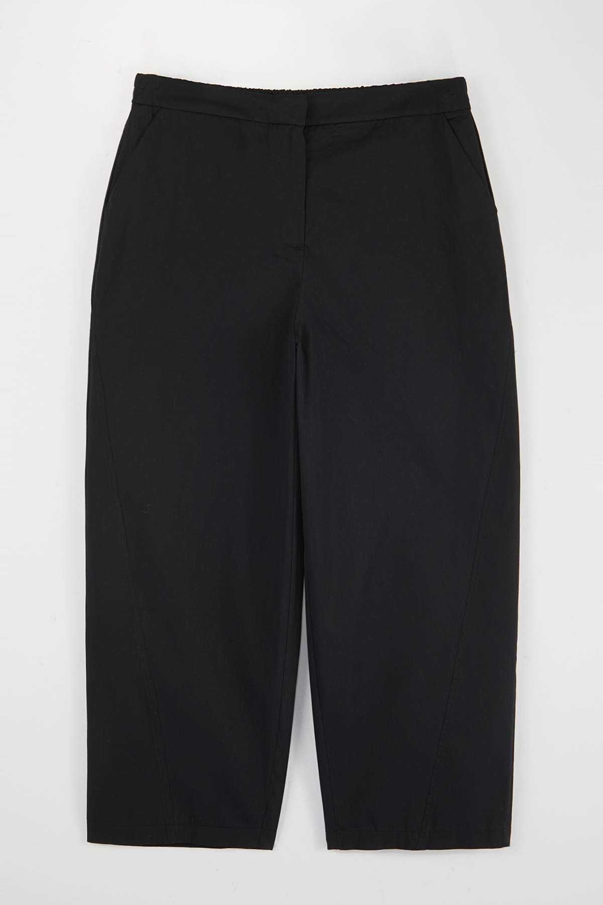 Trendyolmilla  Wardrobe Essentials Siyah Balon Kalıp Yazlık Büyük Beden Dokuma Pantolon TBBSS26AR00013 - Görsel 4