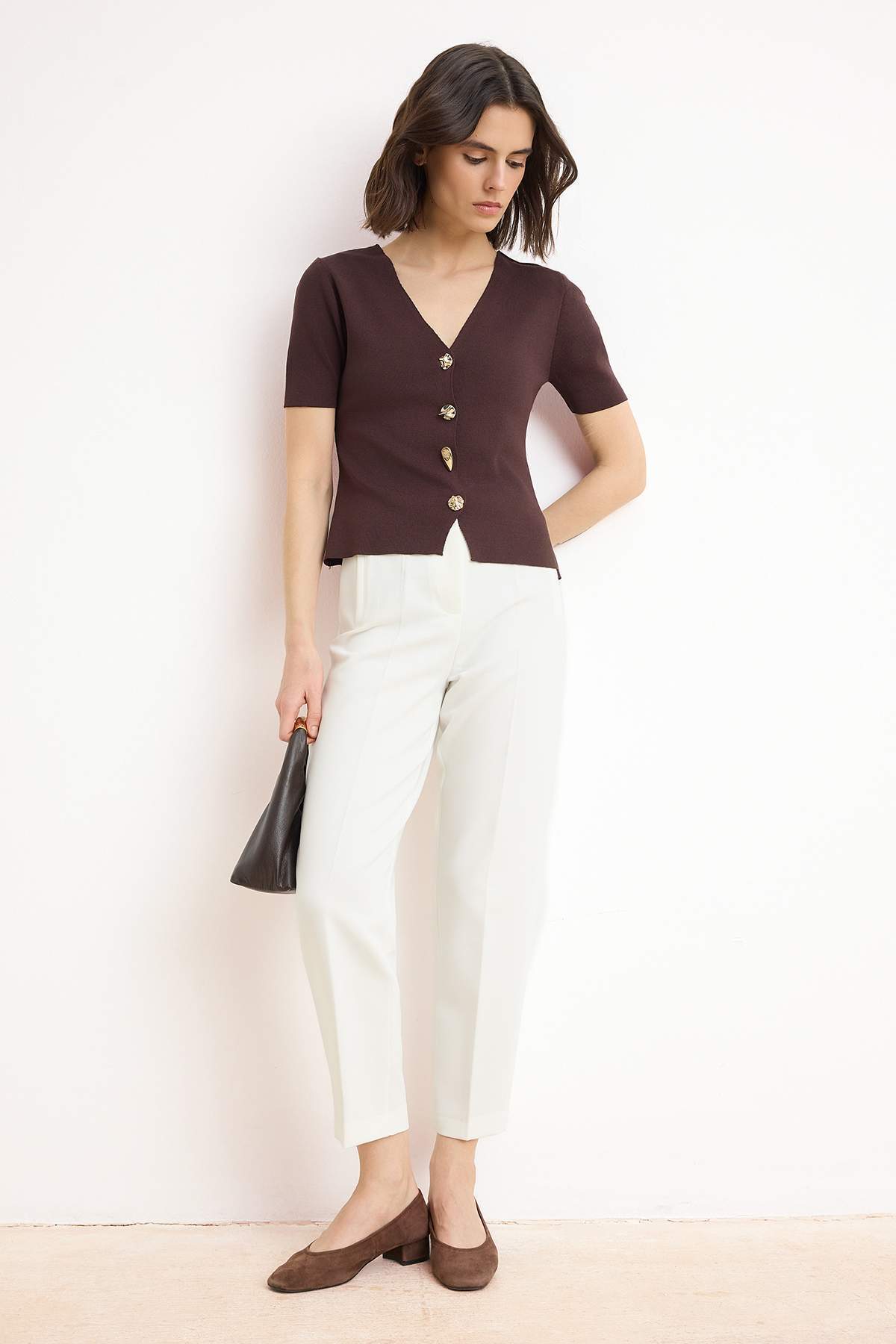 Trendyolmilla  Beyaz Özel Koleksiyon Yüksek Bel Cigarette Kalıp Pensli Bilek Boy Kumaş Pantolon TWOSS26PL00029