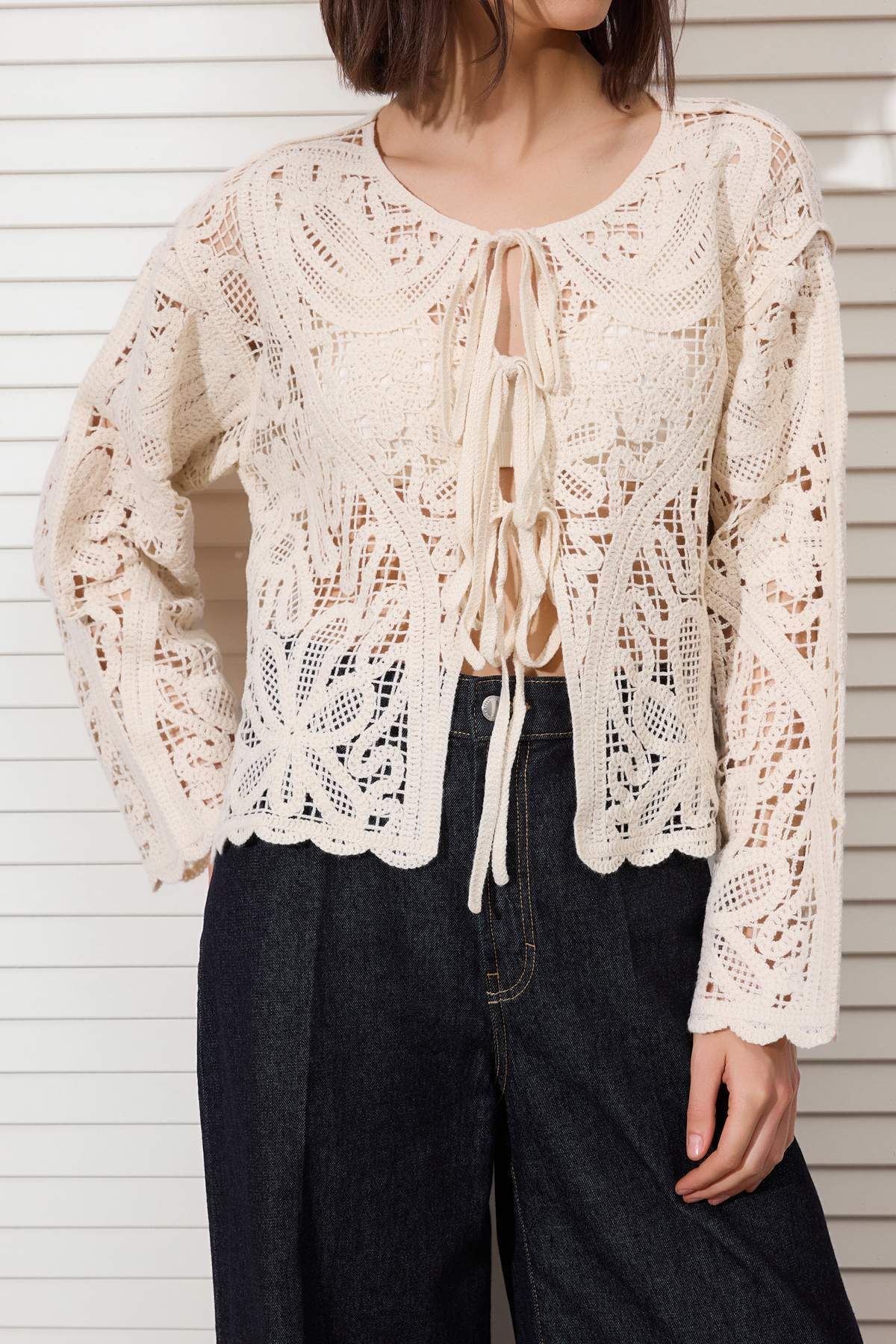 Trendyolmilla  Taş Kroşe Detaylı Bisiklet Yaka Triko Hırka TWOSS26HI00017 - Görsel 3