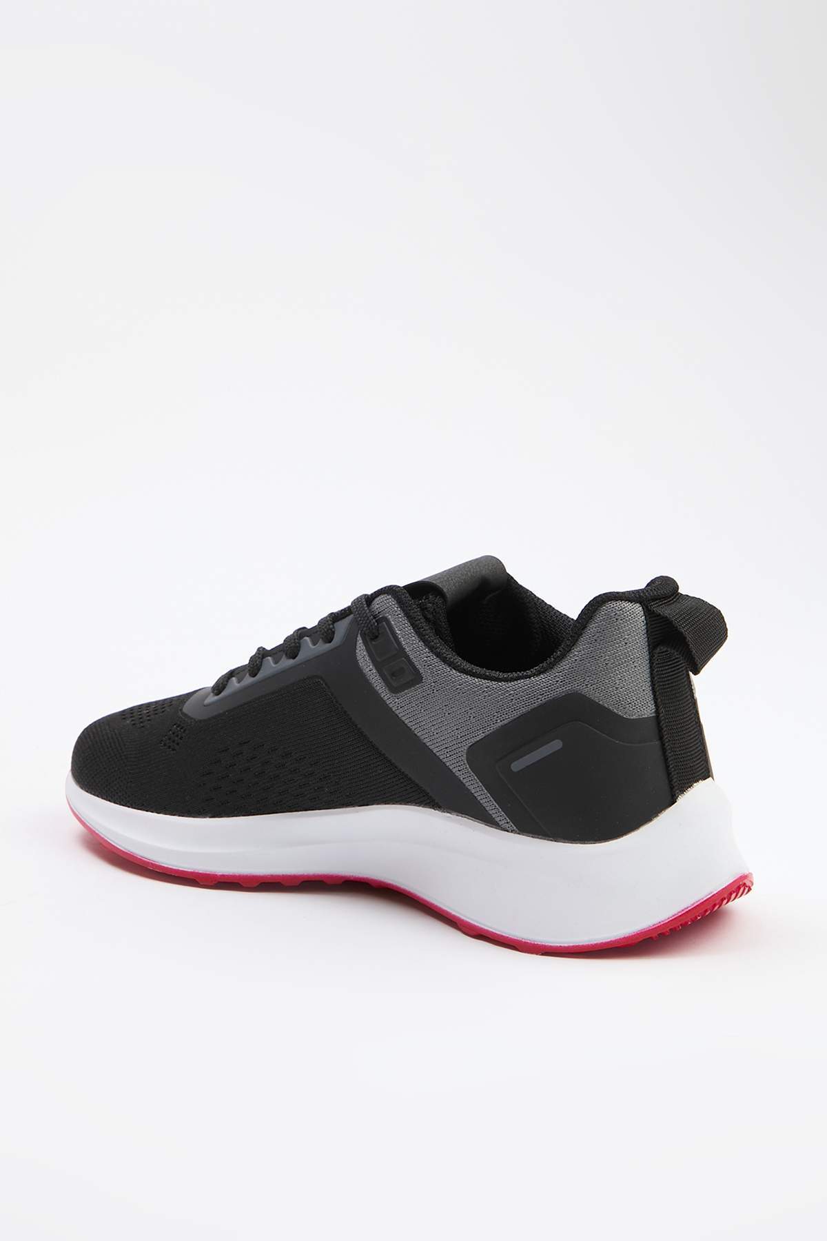 trendyol-shoes-mens-sneakers