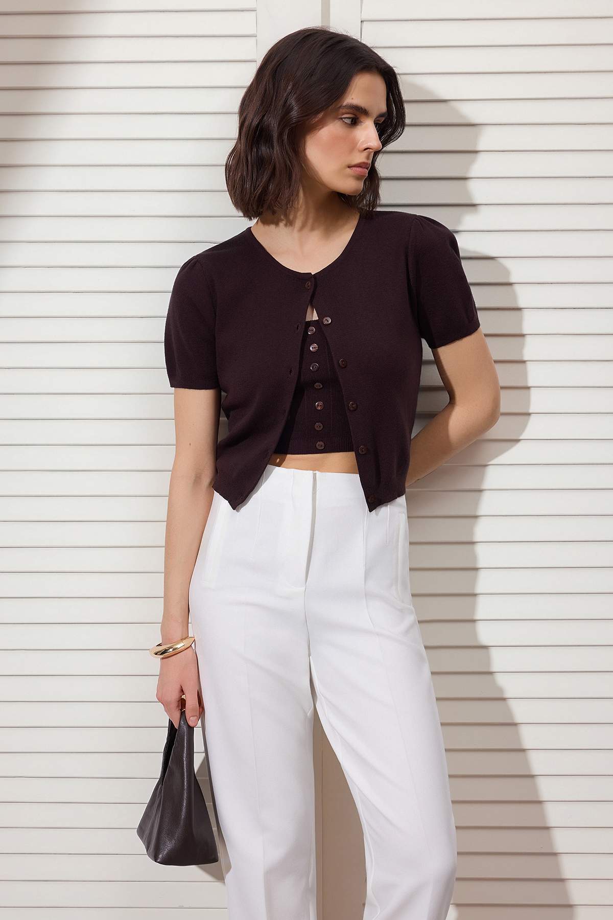 Trendyolmilla  Kahverengi Premium İplik Straplez Bluz- Hırka Triko Takım TWOSS26HI00010 - Görsel 2