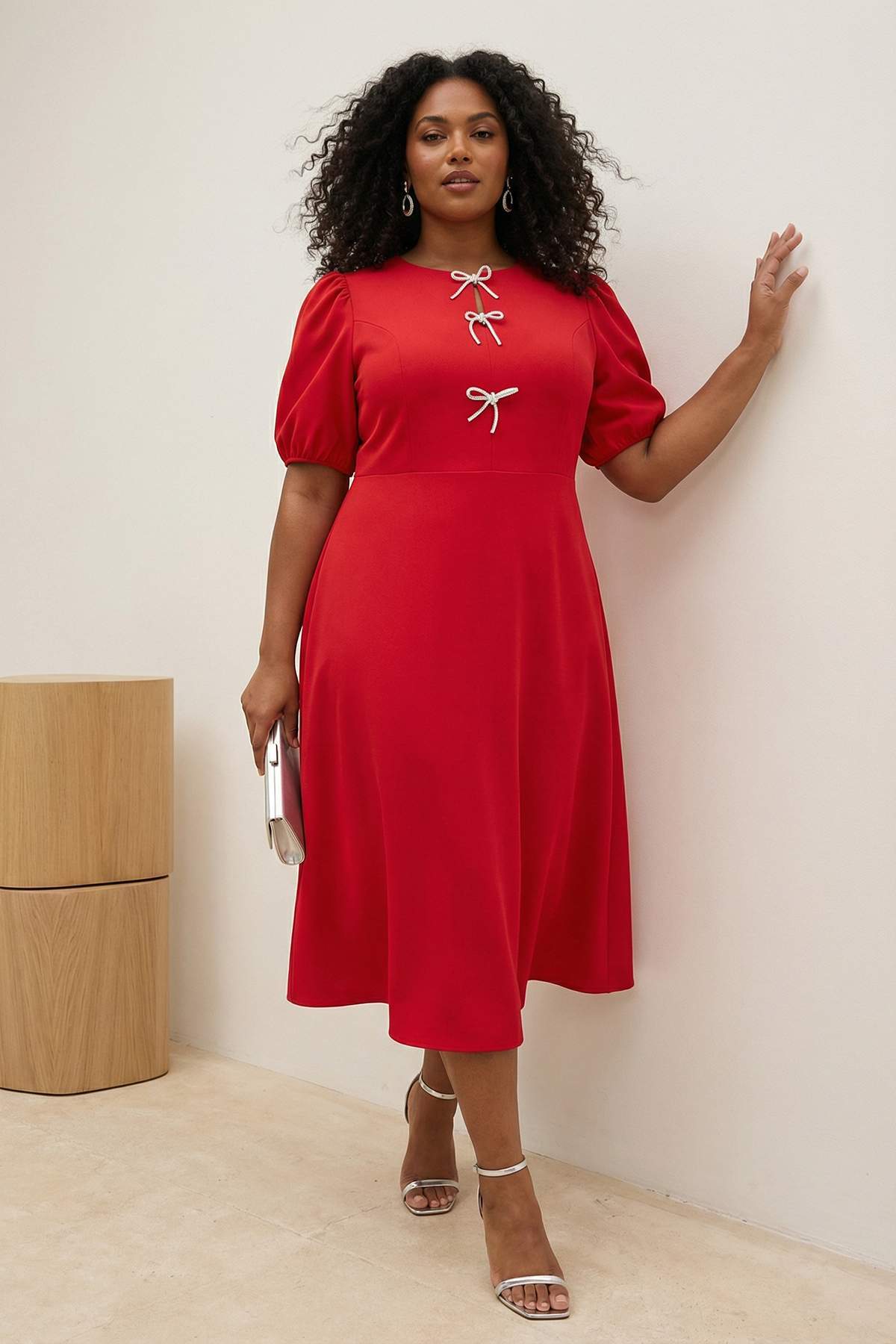 Trendyol Curve Červené tkané šaty Finike veľkej veľkosti TBBSS25AH00224