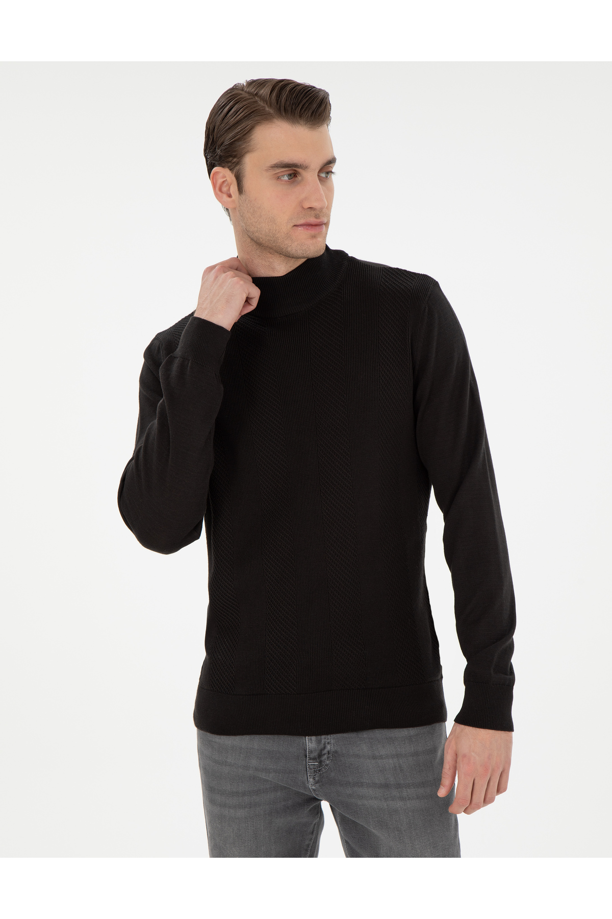 ژاکت بافتنی یقه اسکی مشکی اسلیم فیت مدل 50300498-VR046 پیر کاردین پلیور Pierre Cardin