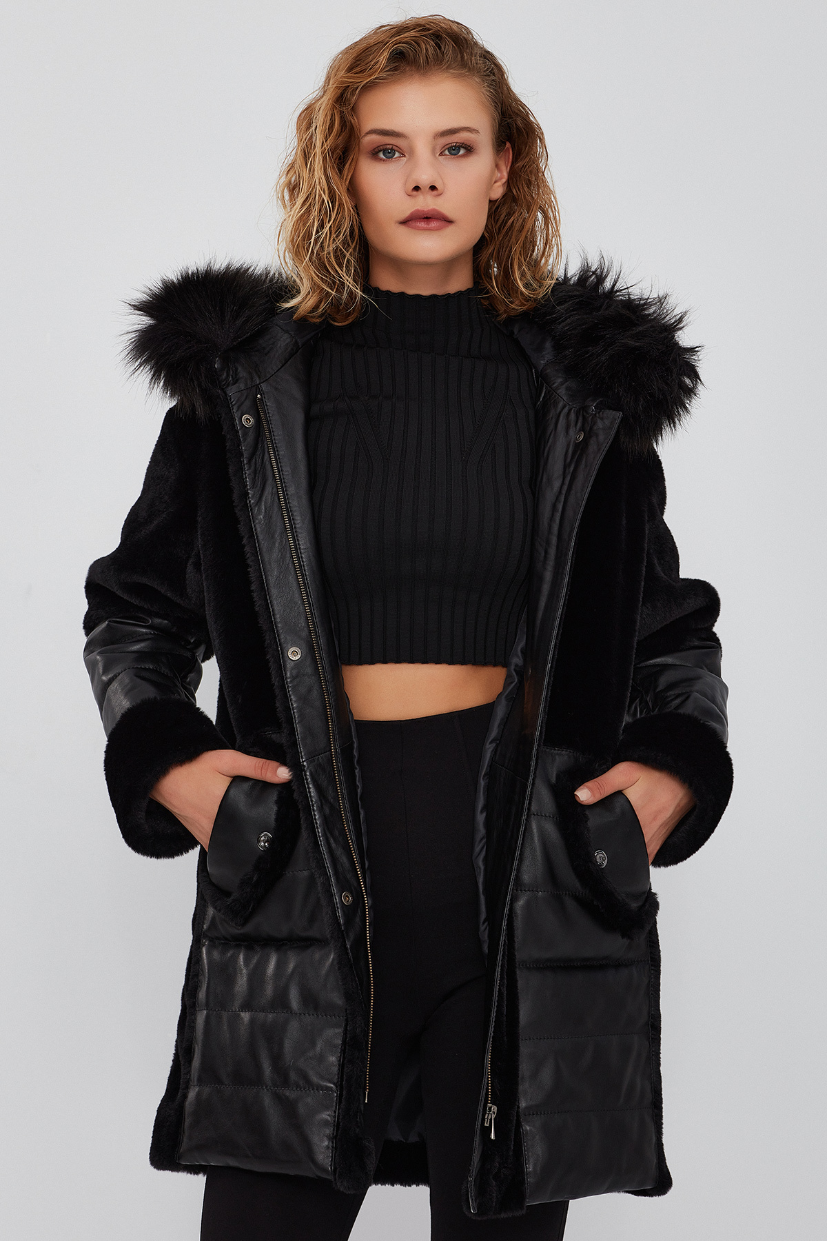 Derimod  Virginia Kadın Siyah Kapüşonlu Uzun Teddy Kaban 23WGE51311M - Görsel 4