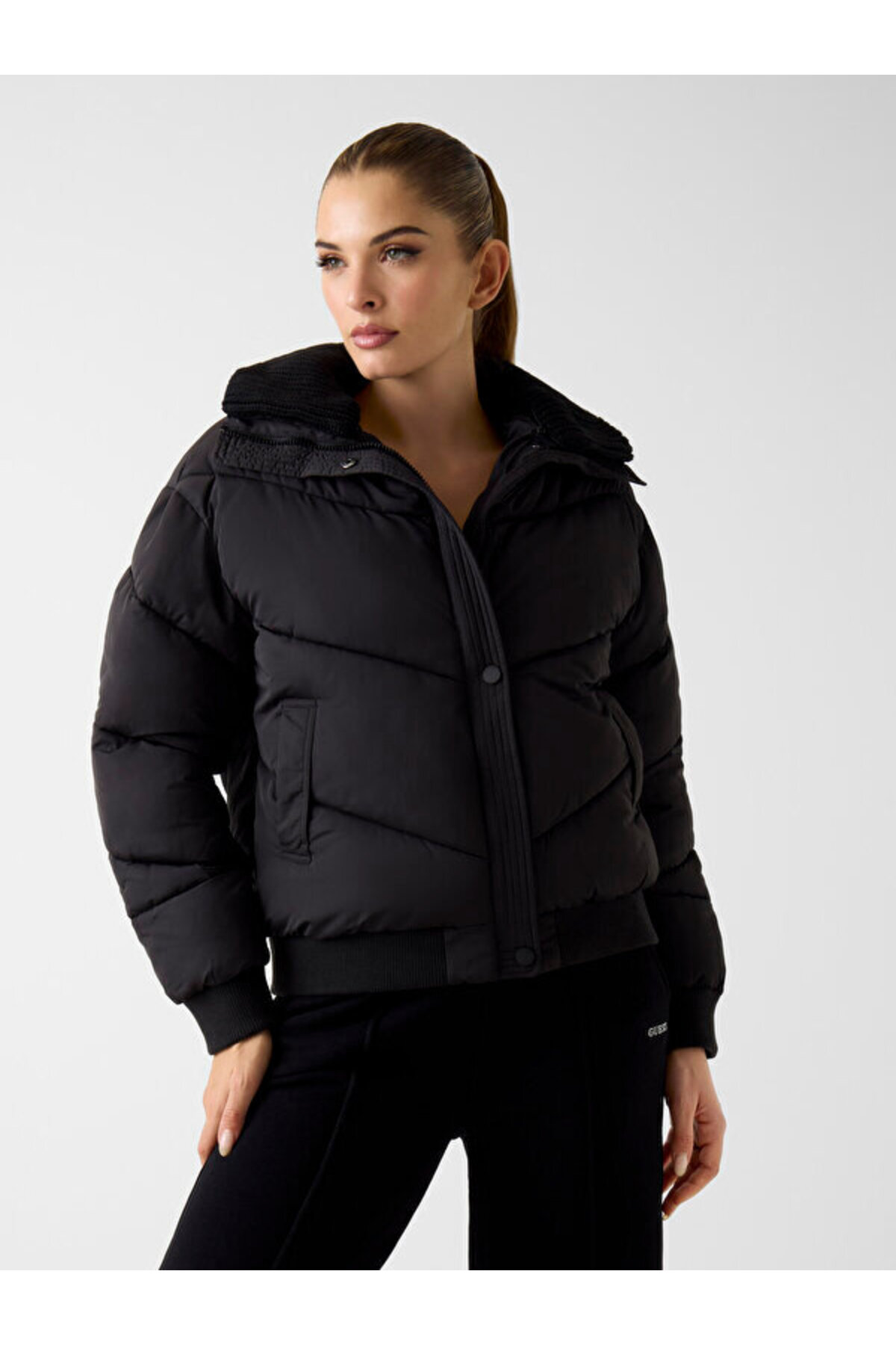 Guess  Dora Kadın Aktif Mont