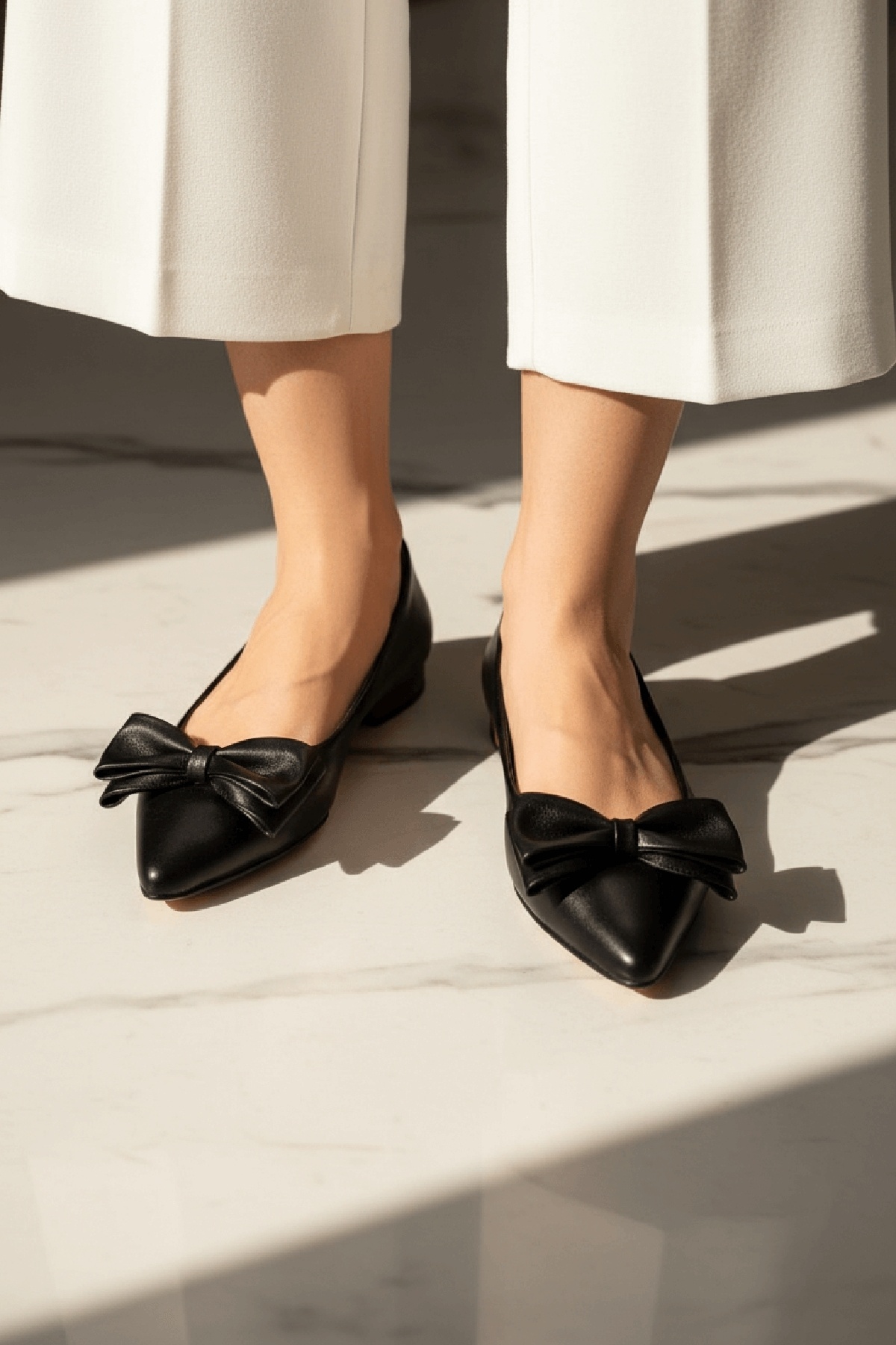 DİVOLYA  Naomi Siyah Çift Fiyonklu Kısa Topuklu (1,5 cm) Sivri Burun Günlük Babet - Görsel 4