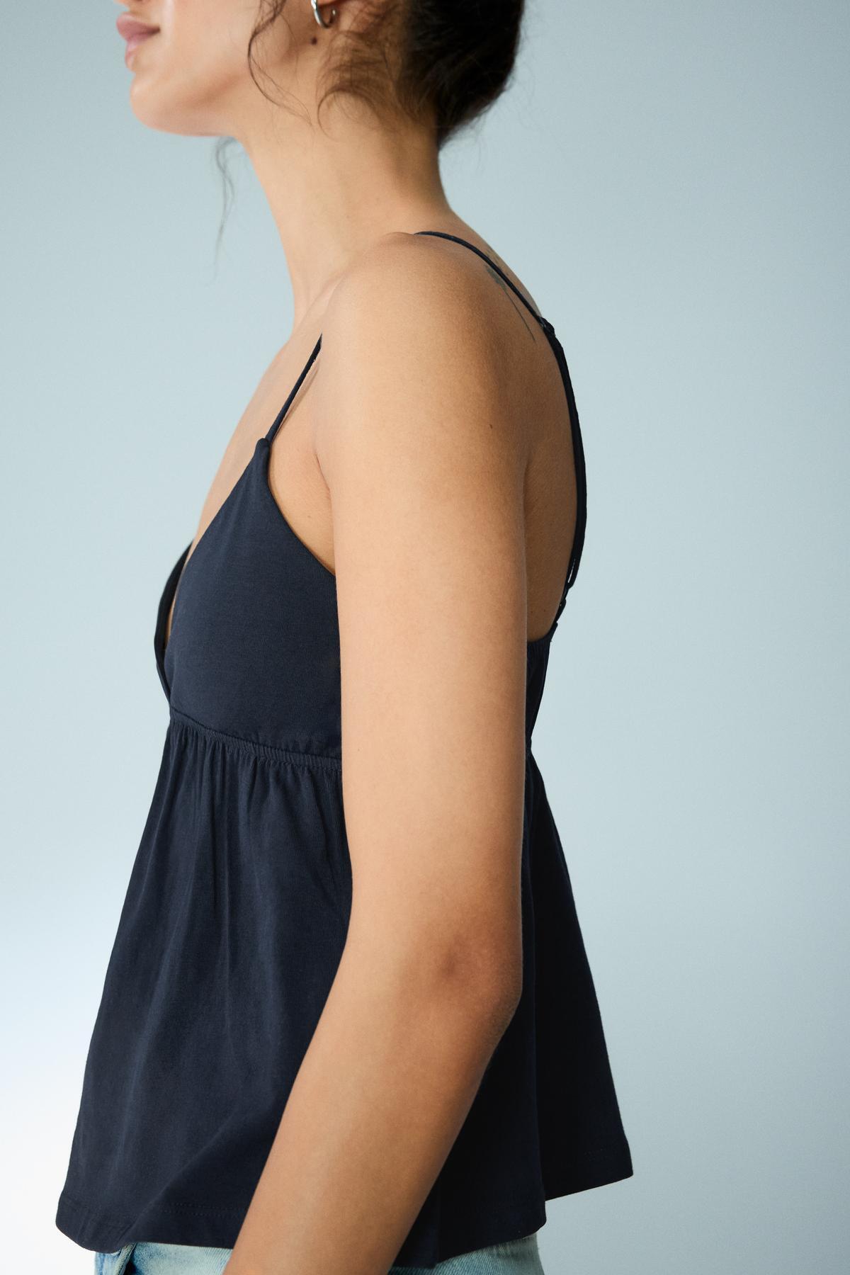 Bershka  Fırfırlı askılı top - Görsel 4