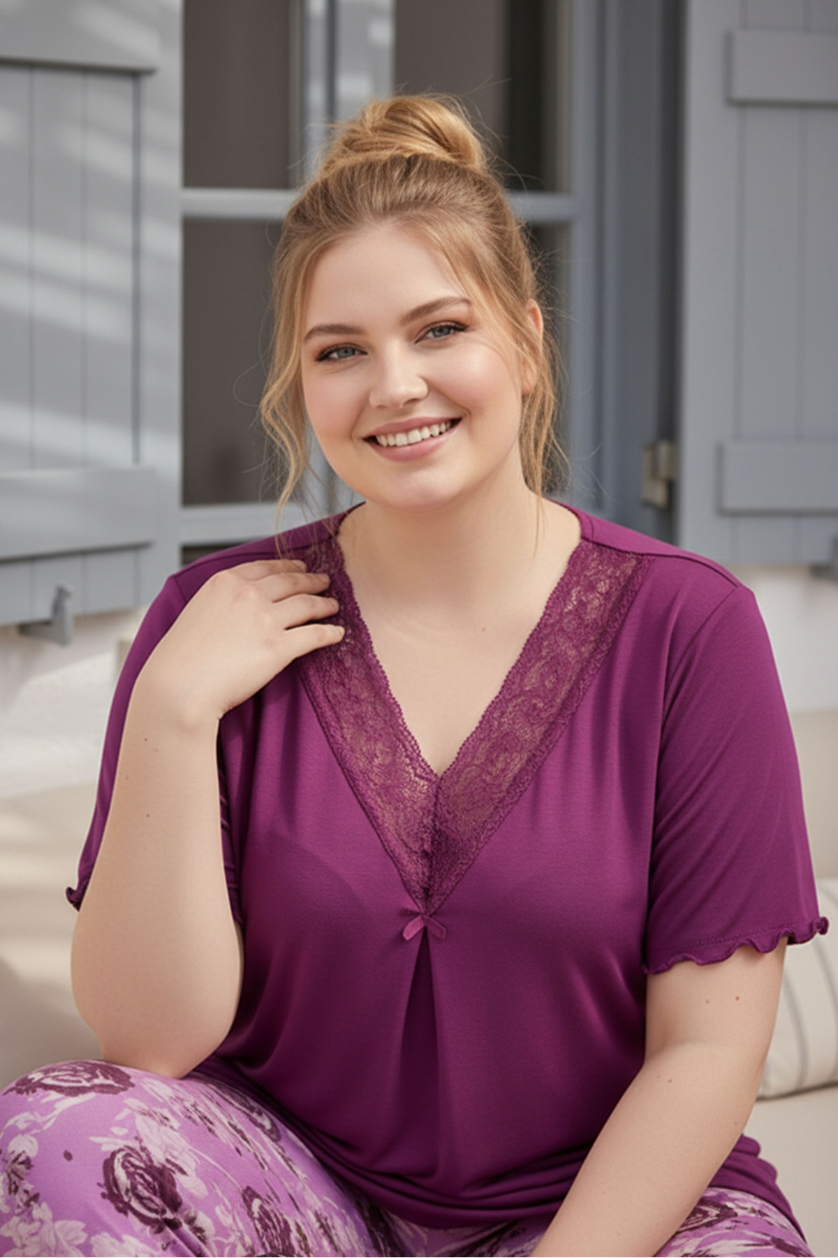Purple Ring Viscose Lace Detailed Short Sleeve Plus Size Capri Pajamas Set
