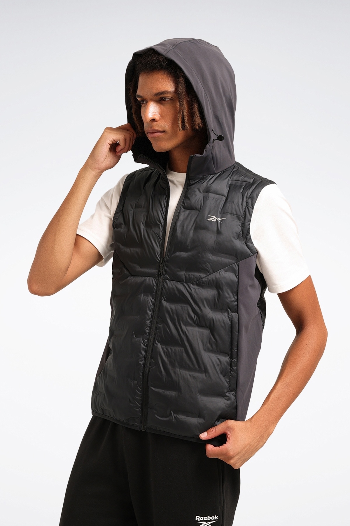 Reebok TERO VEST Siyah Erkek Yelek görsel 2
