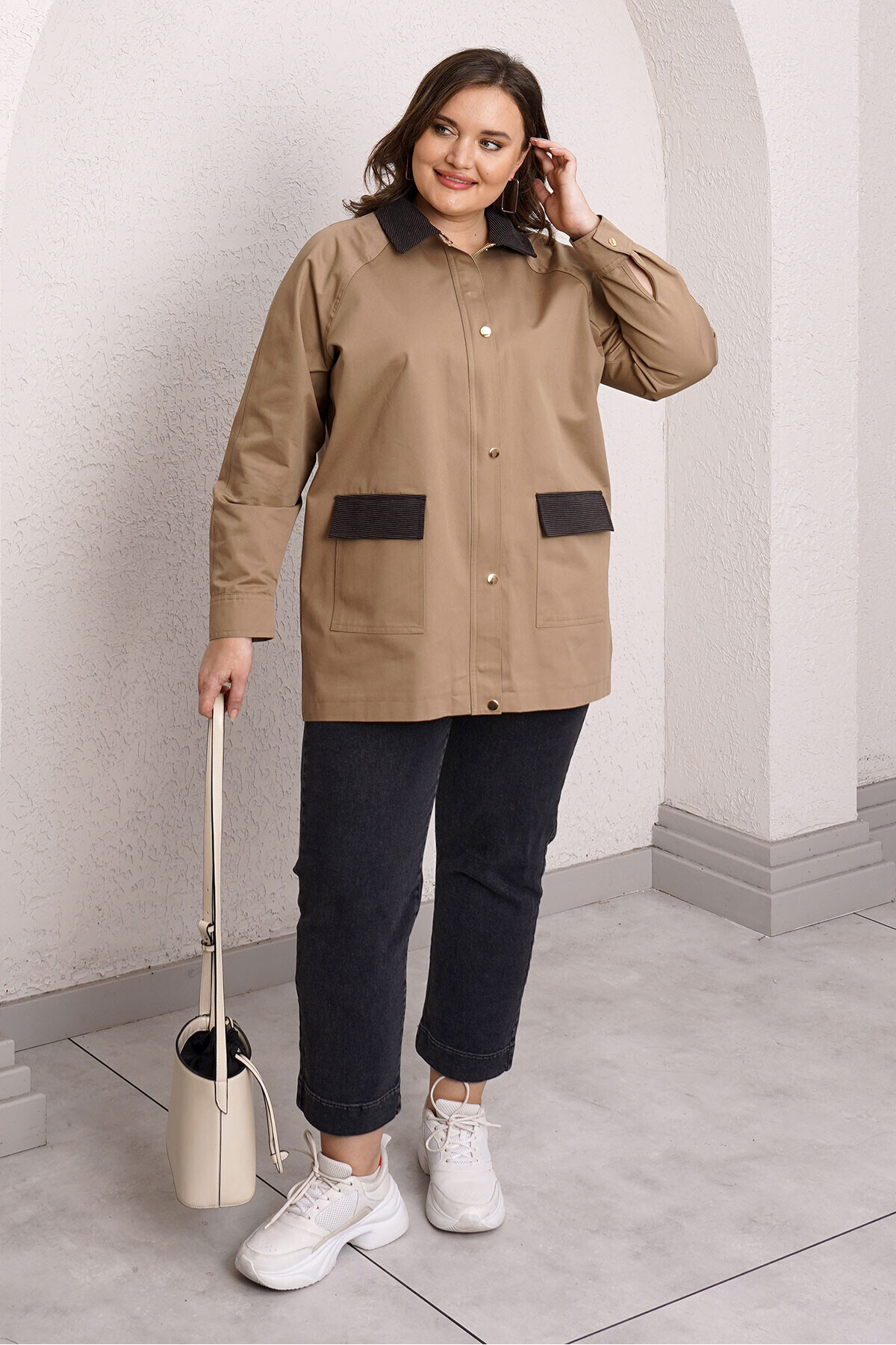 Büyük Moda  KADİFE DETAYLI TRENÇKOT - Görsel 5