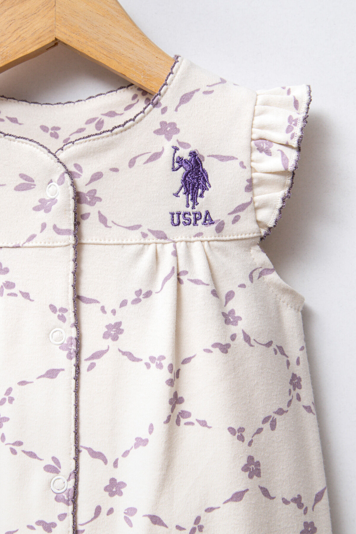 U.S. Polo Assn. U.S. Polo Assn Kız Bebek Beyaz Tulum fotoğrafı 2 (önizleme)