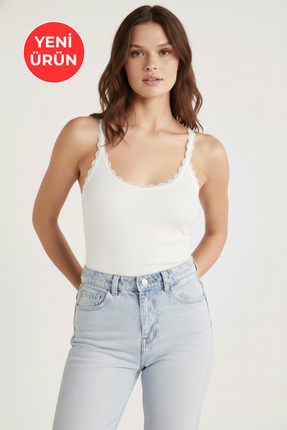 soft&basic Kadın %100 Pamuklu Normal Kalıp Dantel Detaylı Regular Fit İnce As...