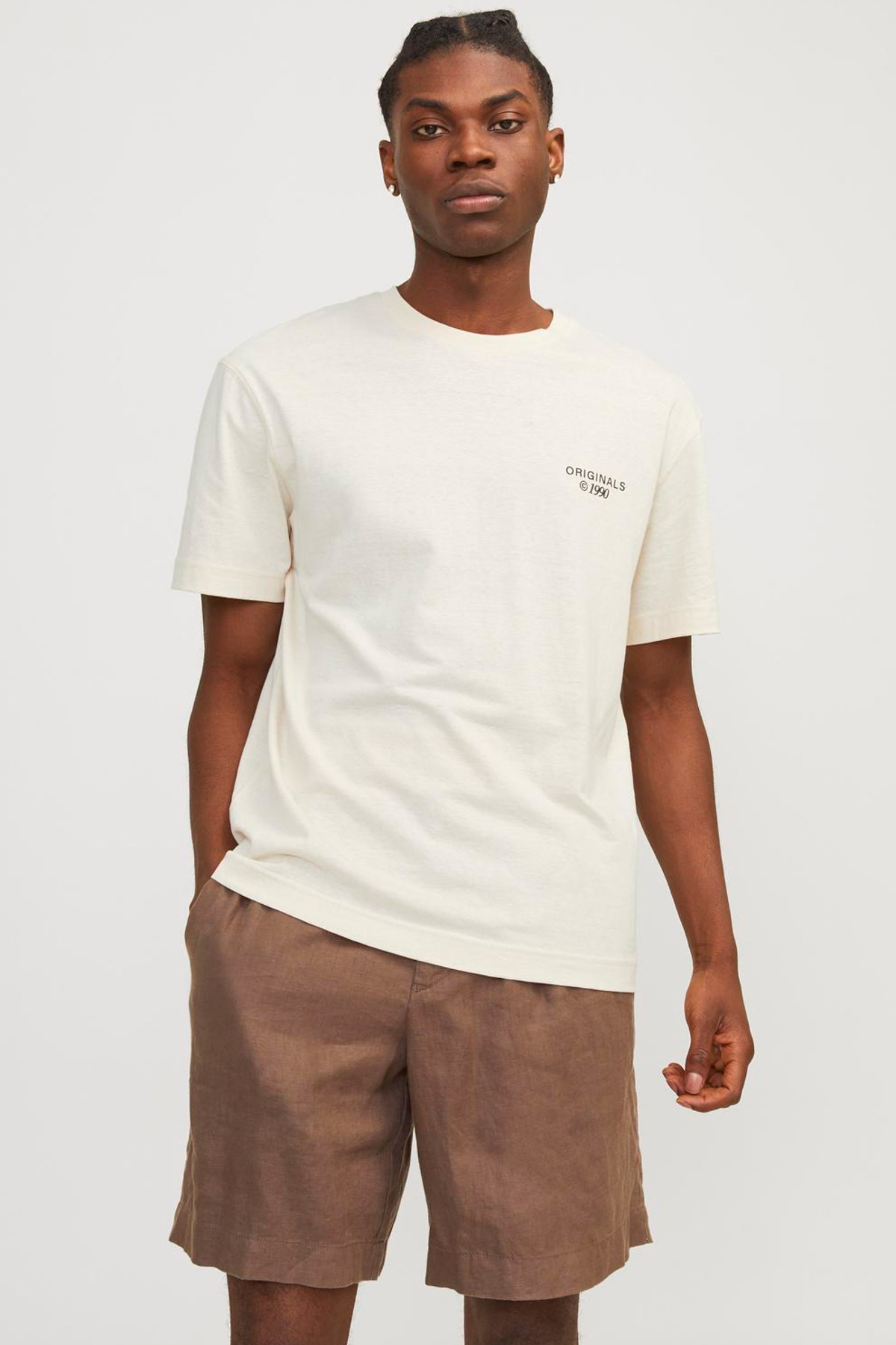 تی‌شرت آستین کوتاه مردانه مدل JORBILLY SPINNOVA TEE SS Cream جک اند جونز تی شرت Jack & Jones