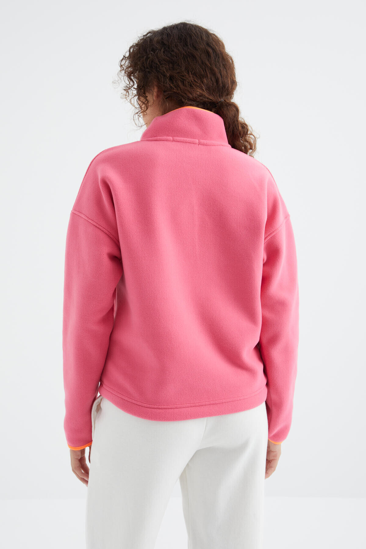 TOMMY LIFE Şeker Pembe Yarım Fermuar Etek Ucu Büzgülü Dik Yaka Standart Kalıp Kadın Polar Sweatshirt - 97234 görsel 8
